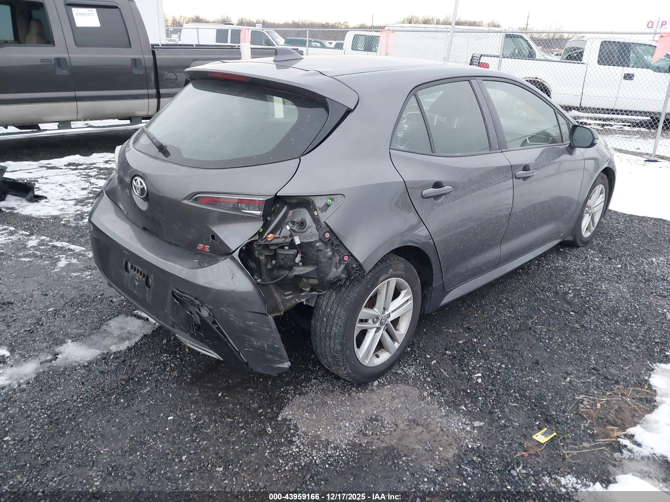 TOYOTA COROLLA image 4