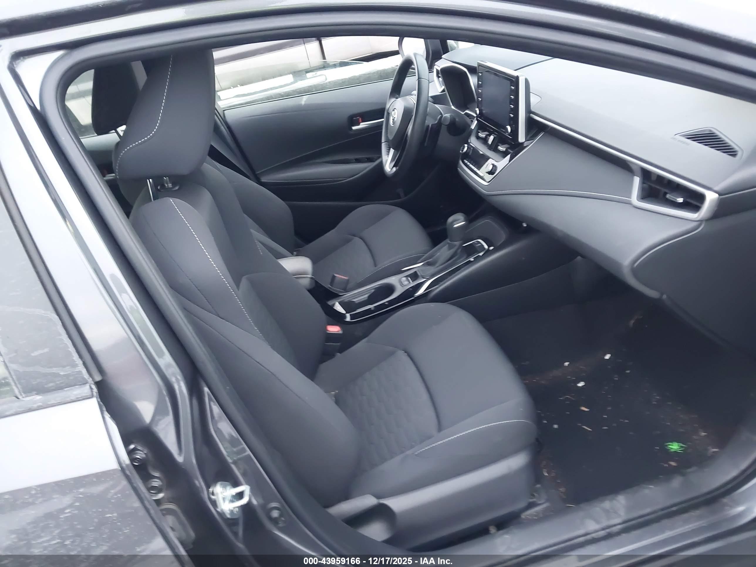 TOYOTA COROLLA image 5