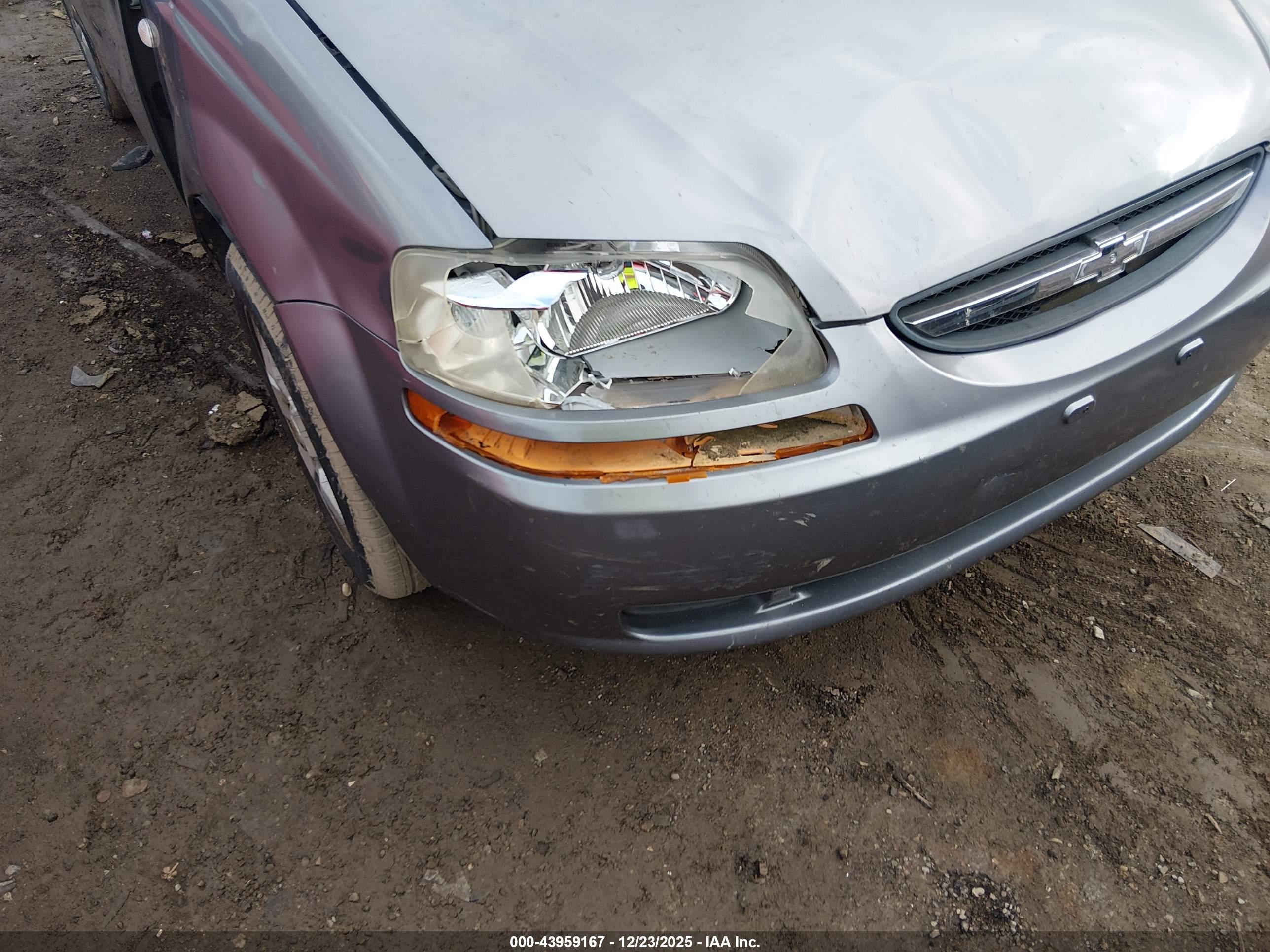 CHEVROLET AVEO image 6