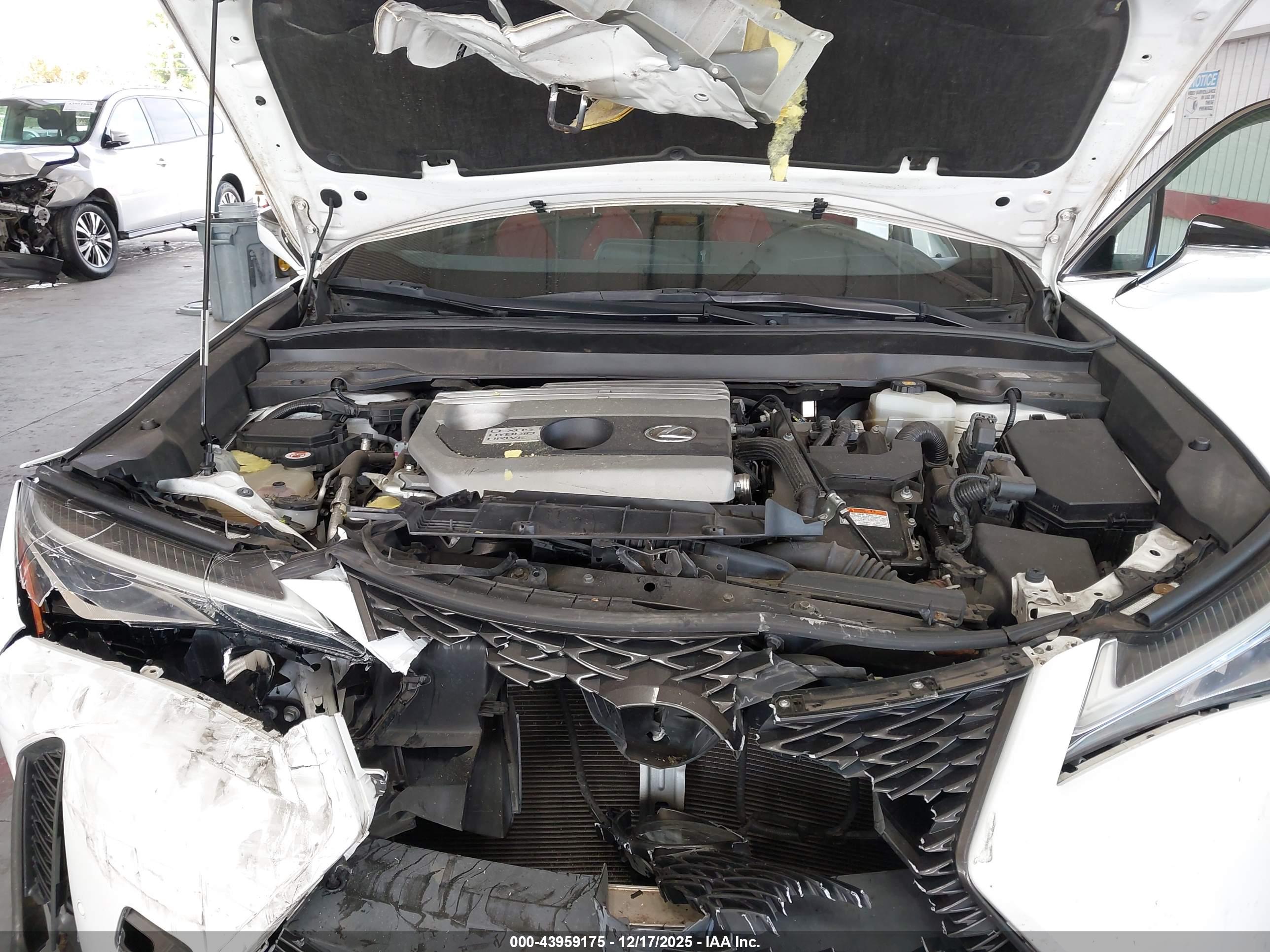 LEXUS UX image 10