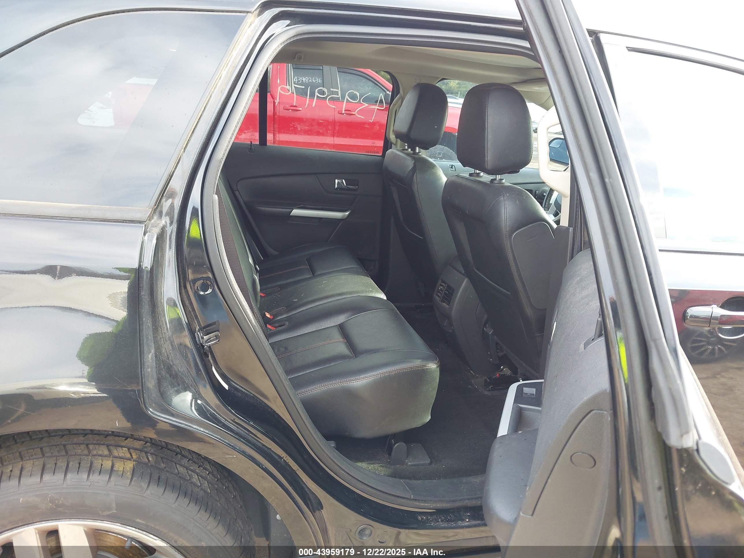 FORD EDGE image 8