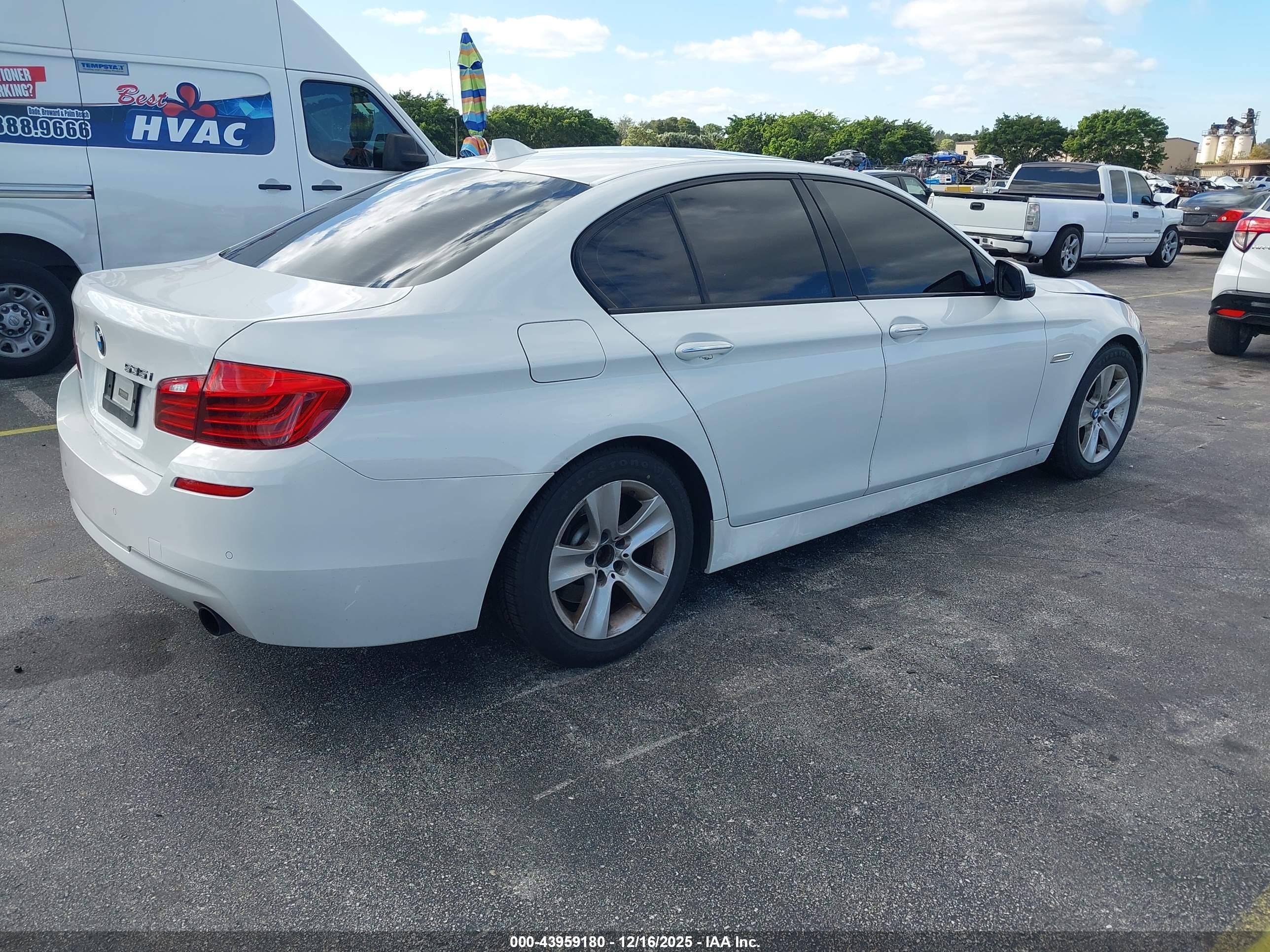 BMW 535I image 4