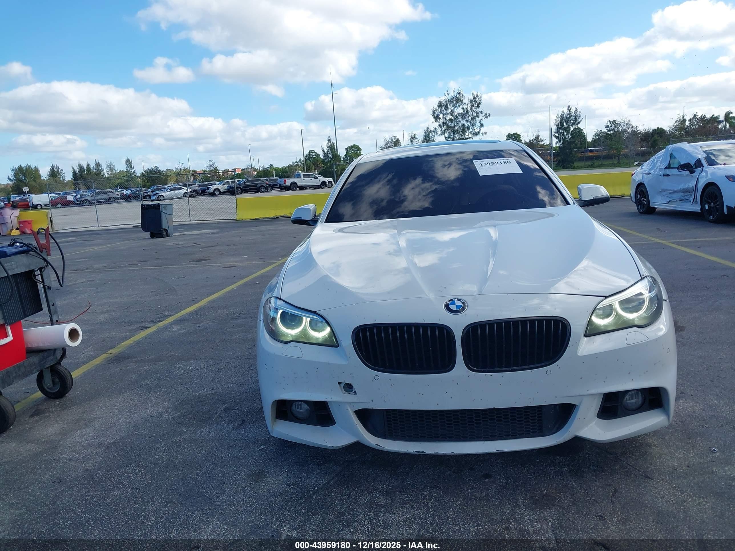 BMW 535I image 6