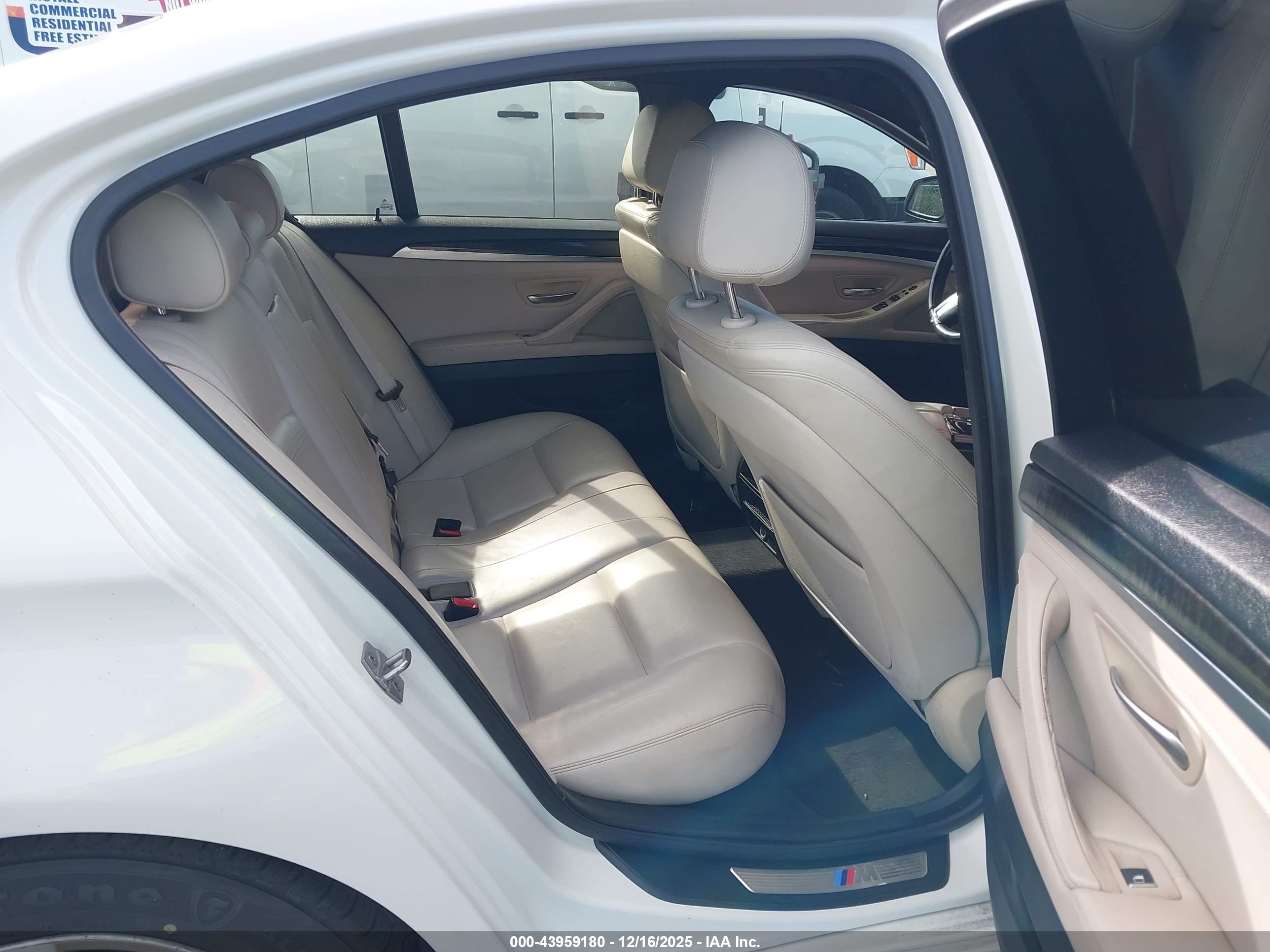 BMW 535I image 8