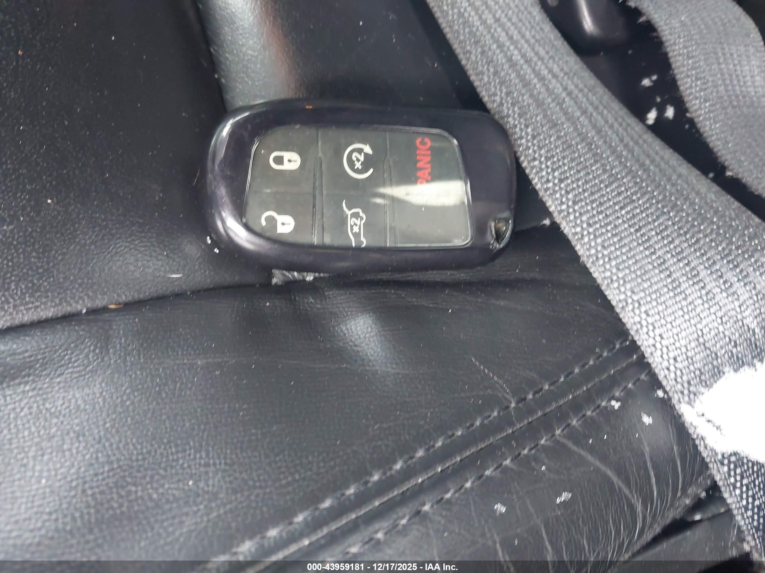 JEEP GRAND image 11