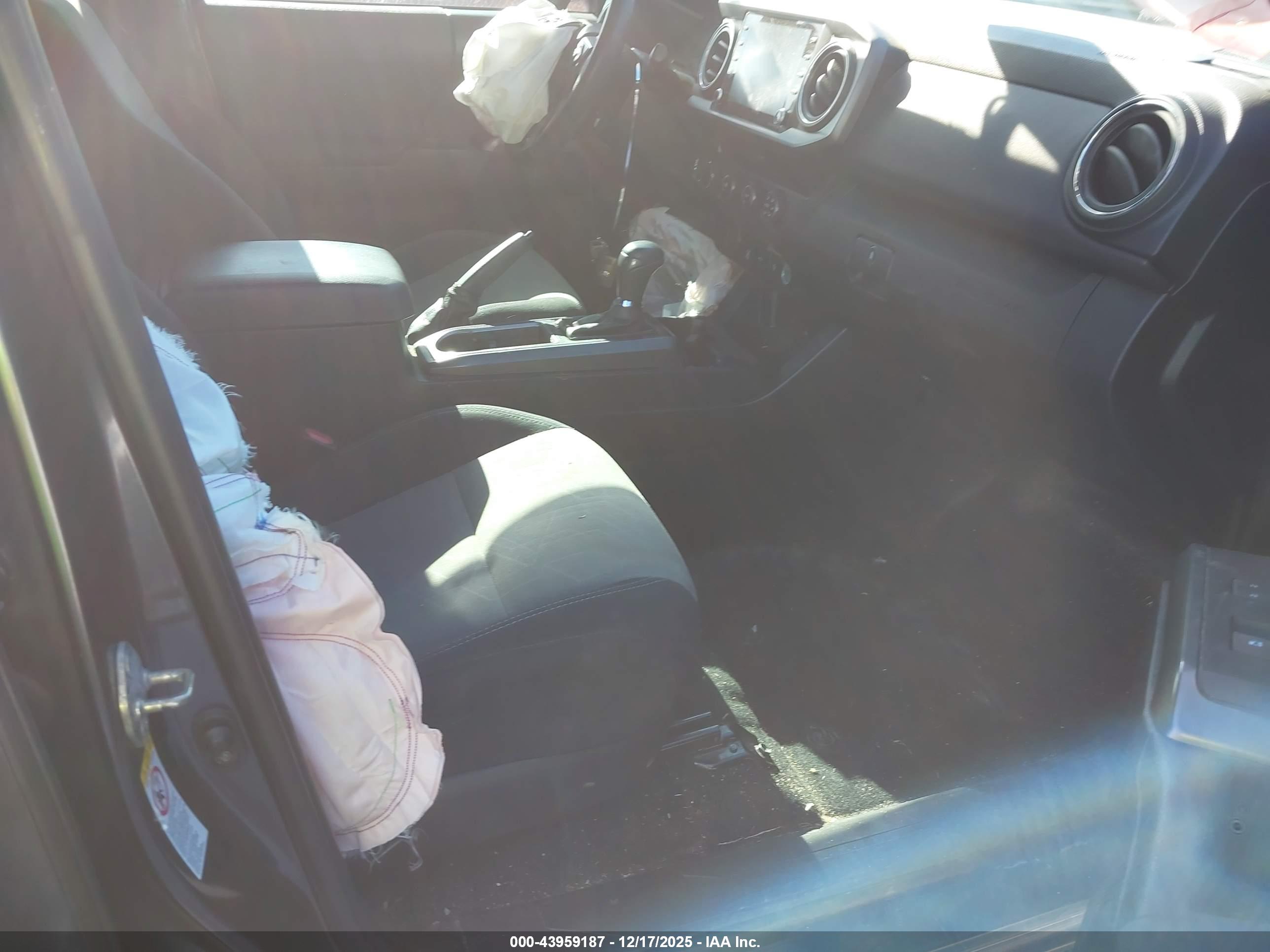 TOYOTA TACOMA image 5
