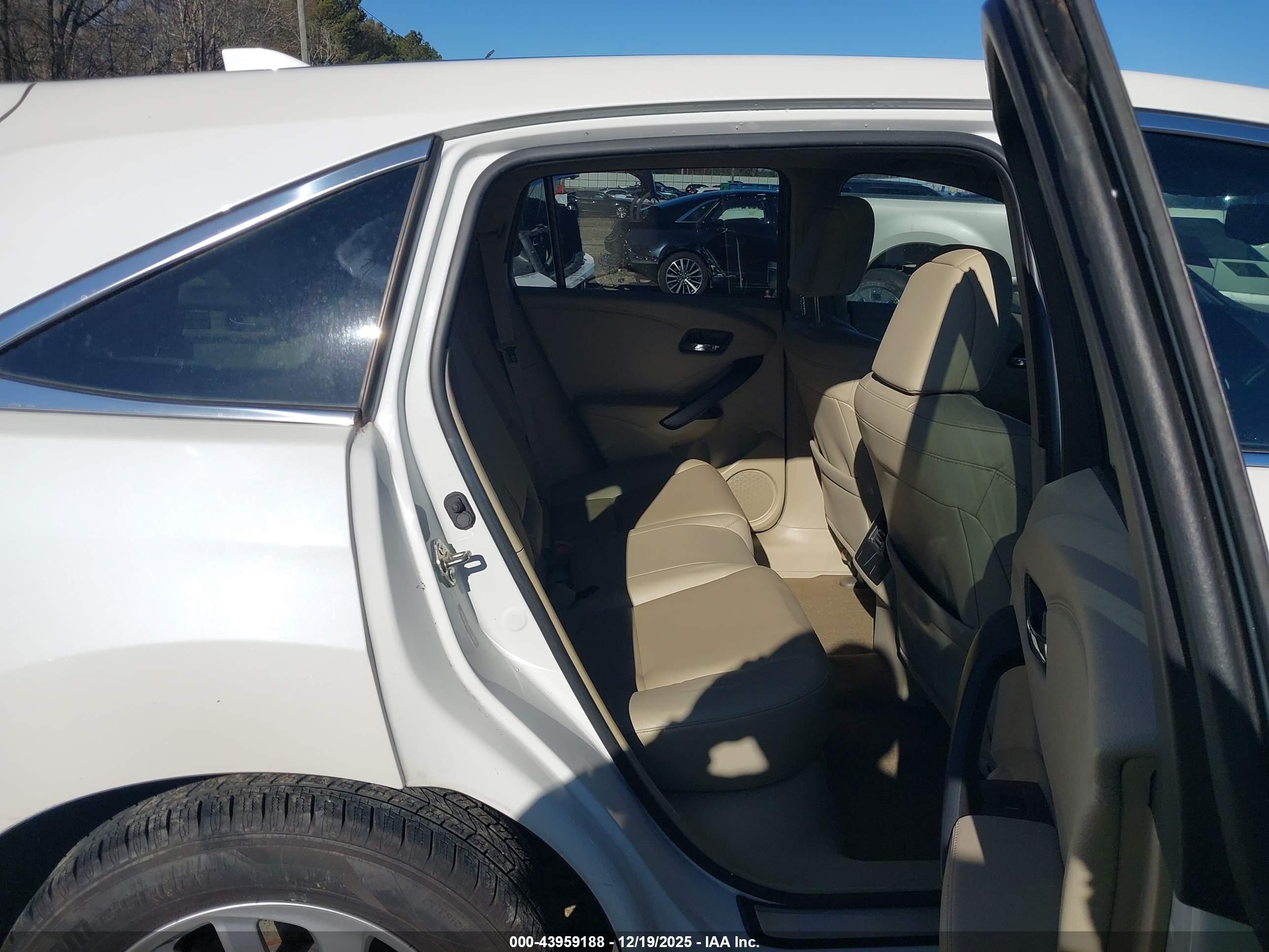 ACURA RDX image 8