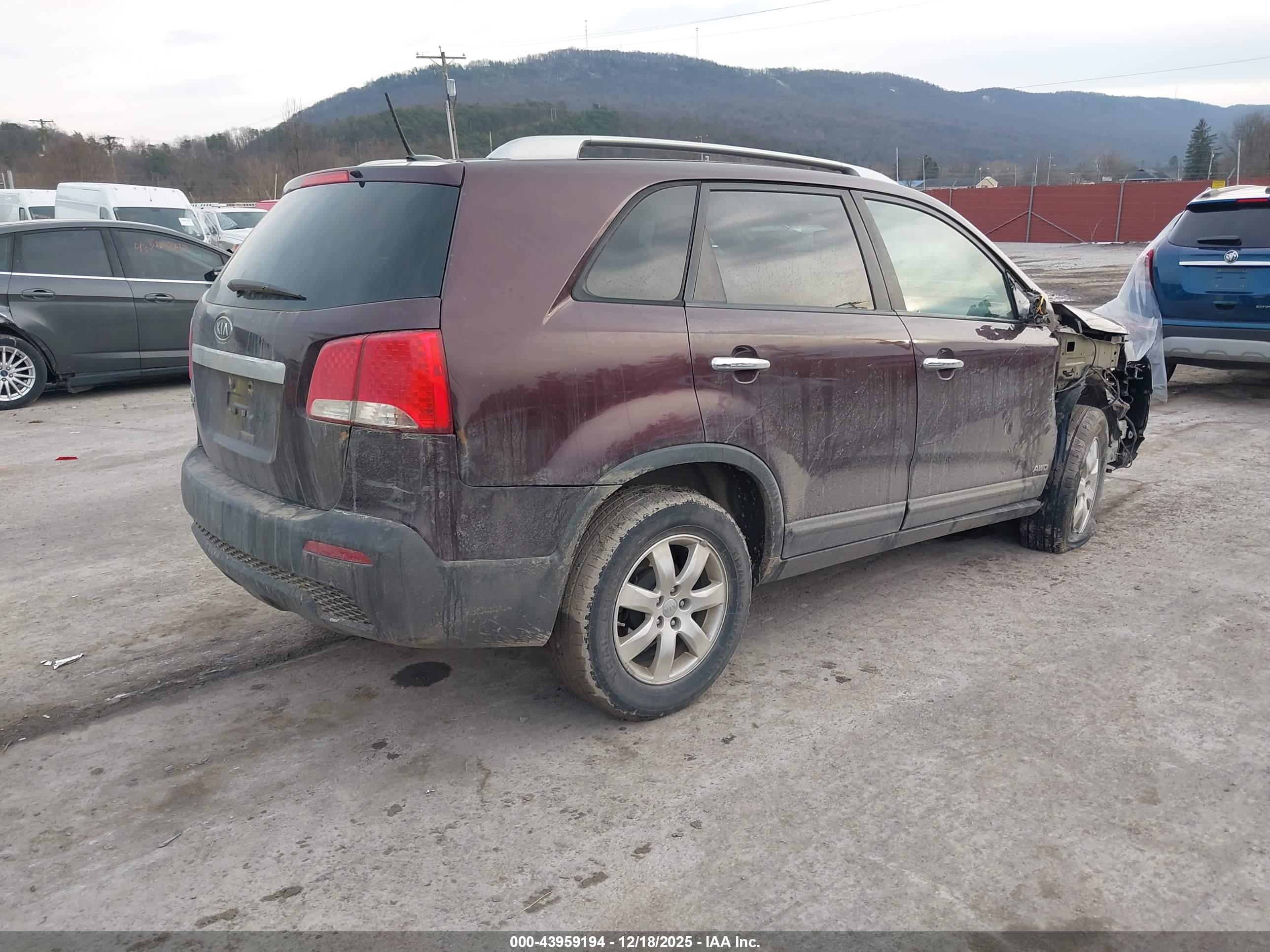 KIA SORENTO image 4