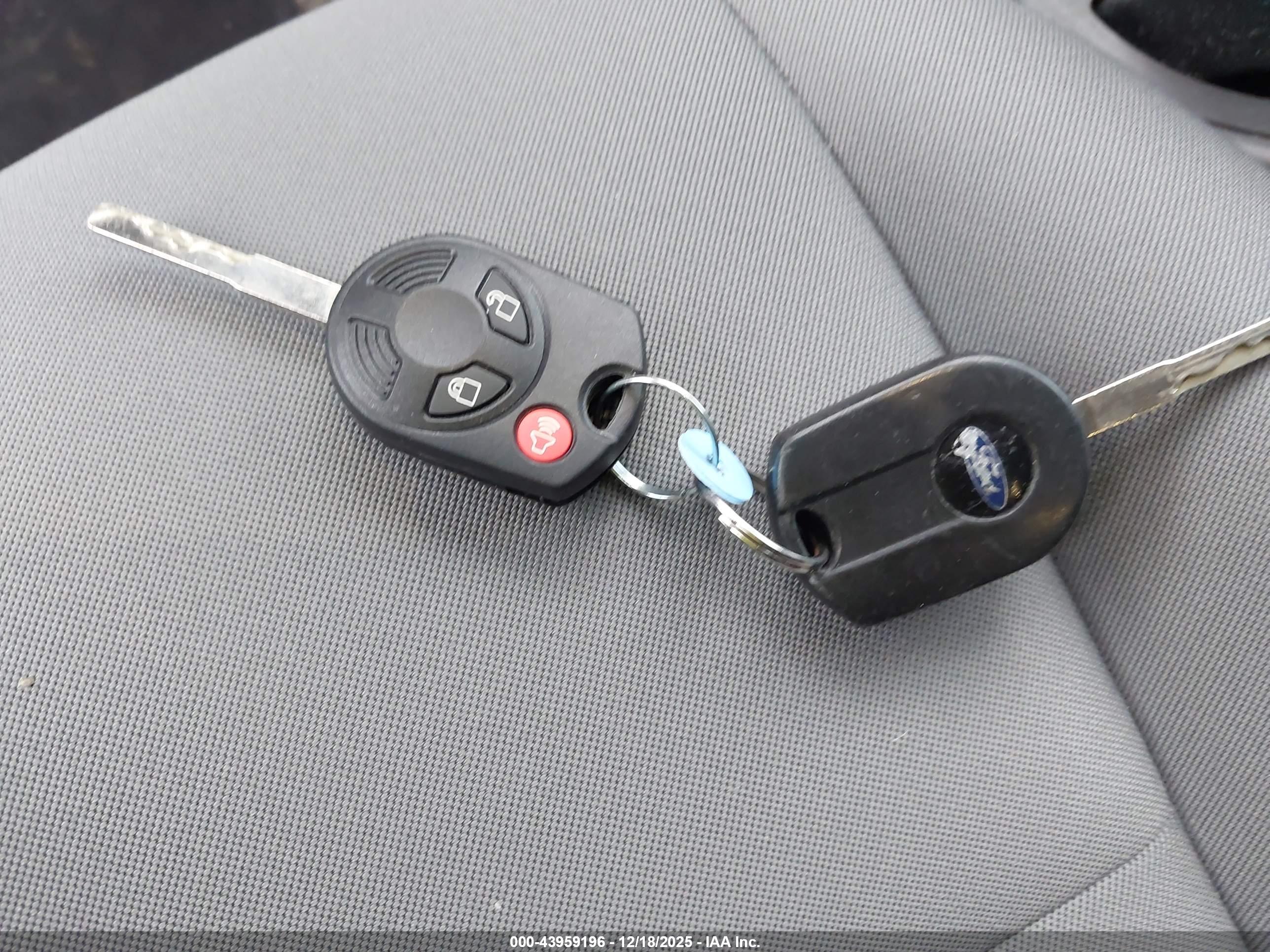 FORD ESCAPE image 11