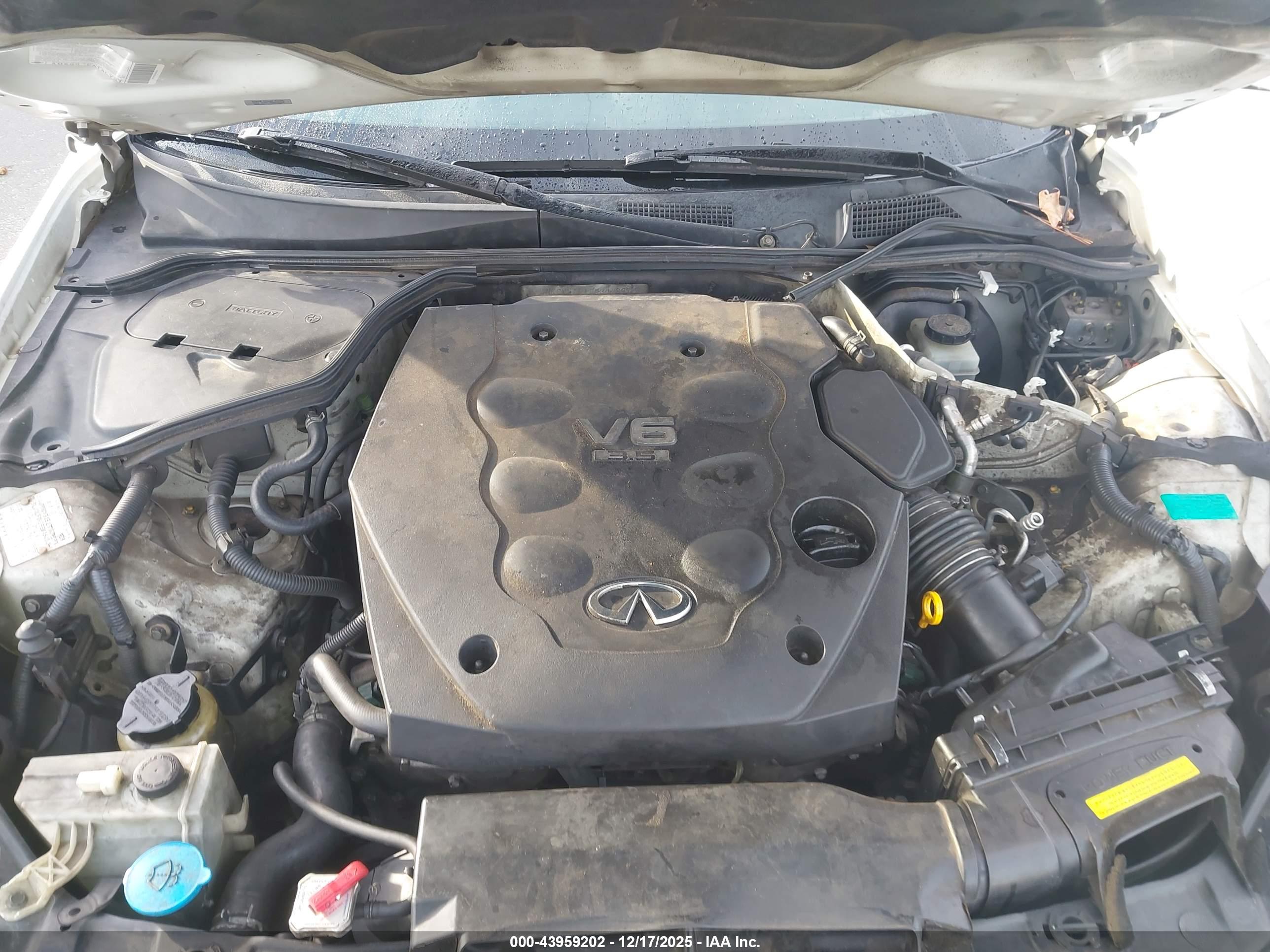 INFINITI G35 image 10
