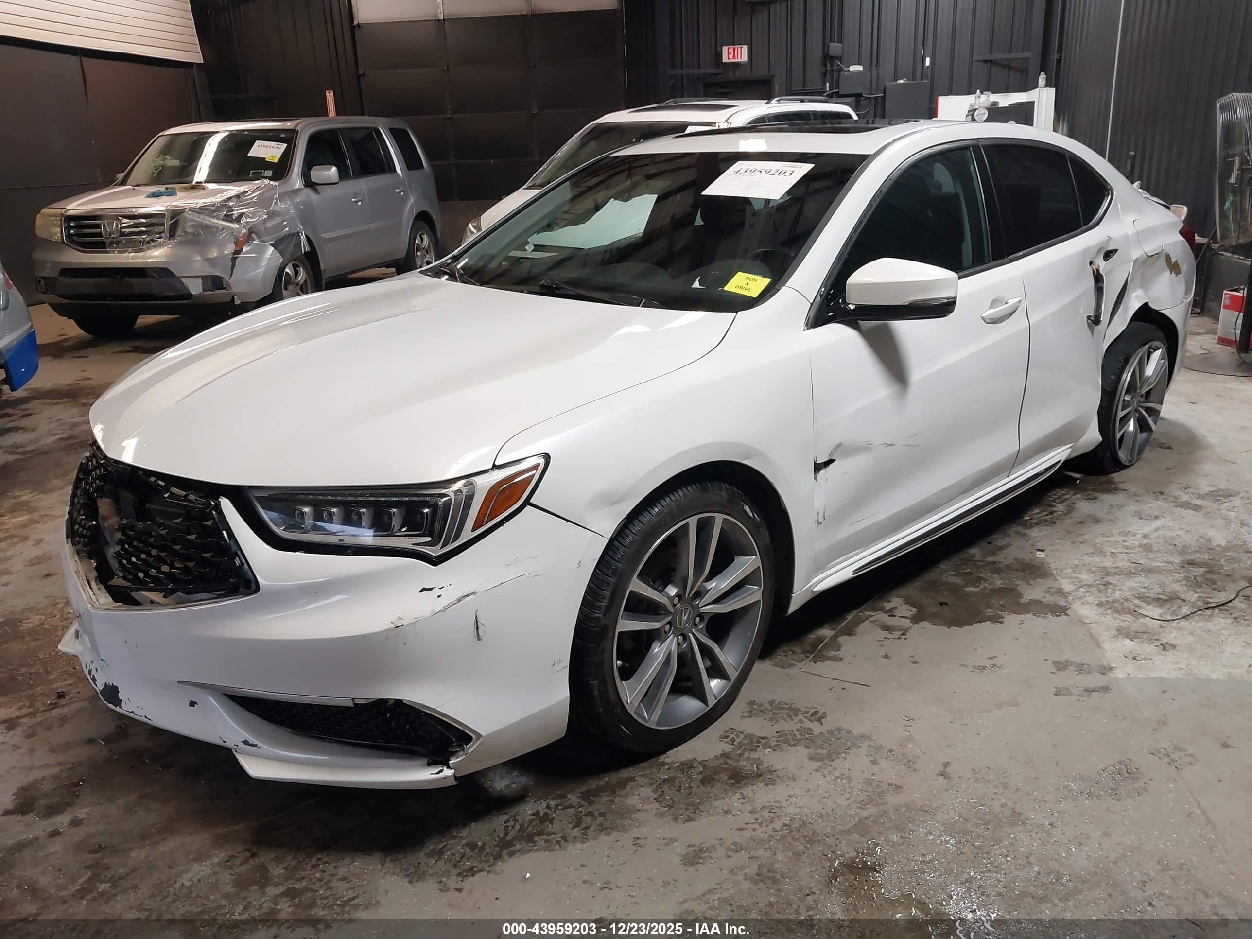ACURA TLX image 2