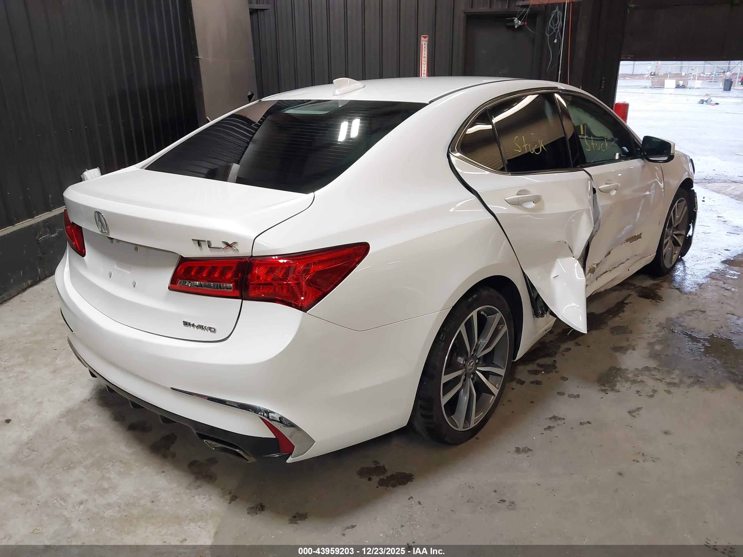 ACURA TLX image 4