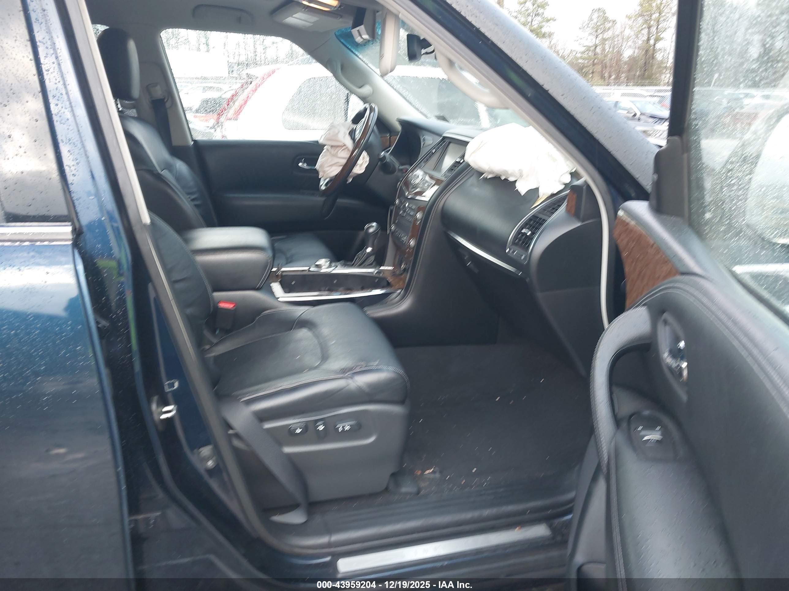 INFINITI QX80 image 5