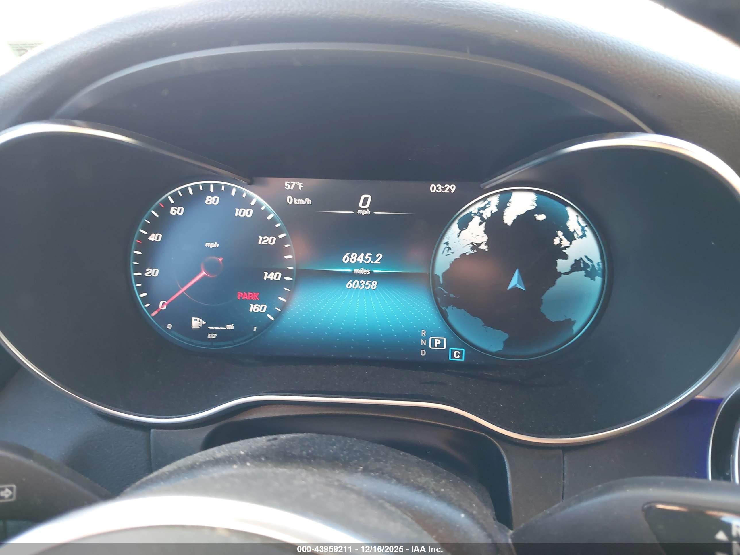 MERCEDES-BENZ GLC image 7