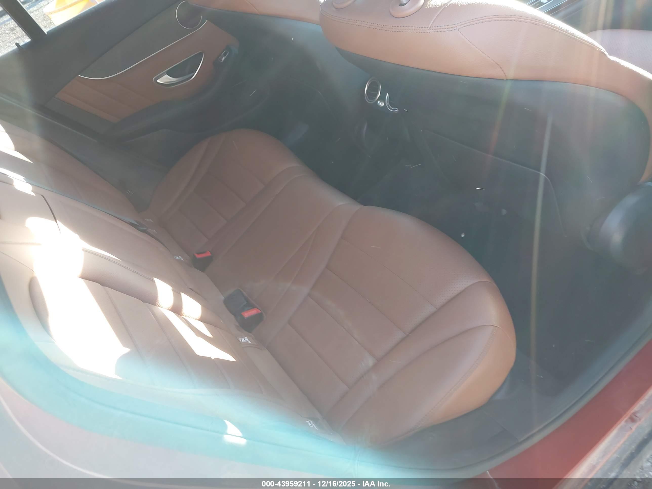 MERCEDES-BENZ GLC image 8