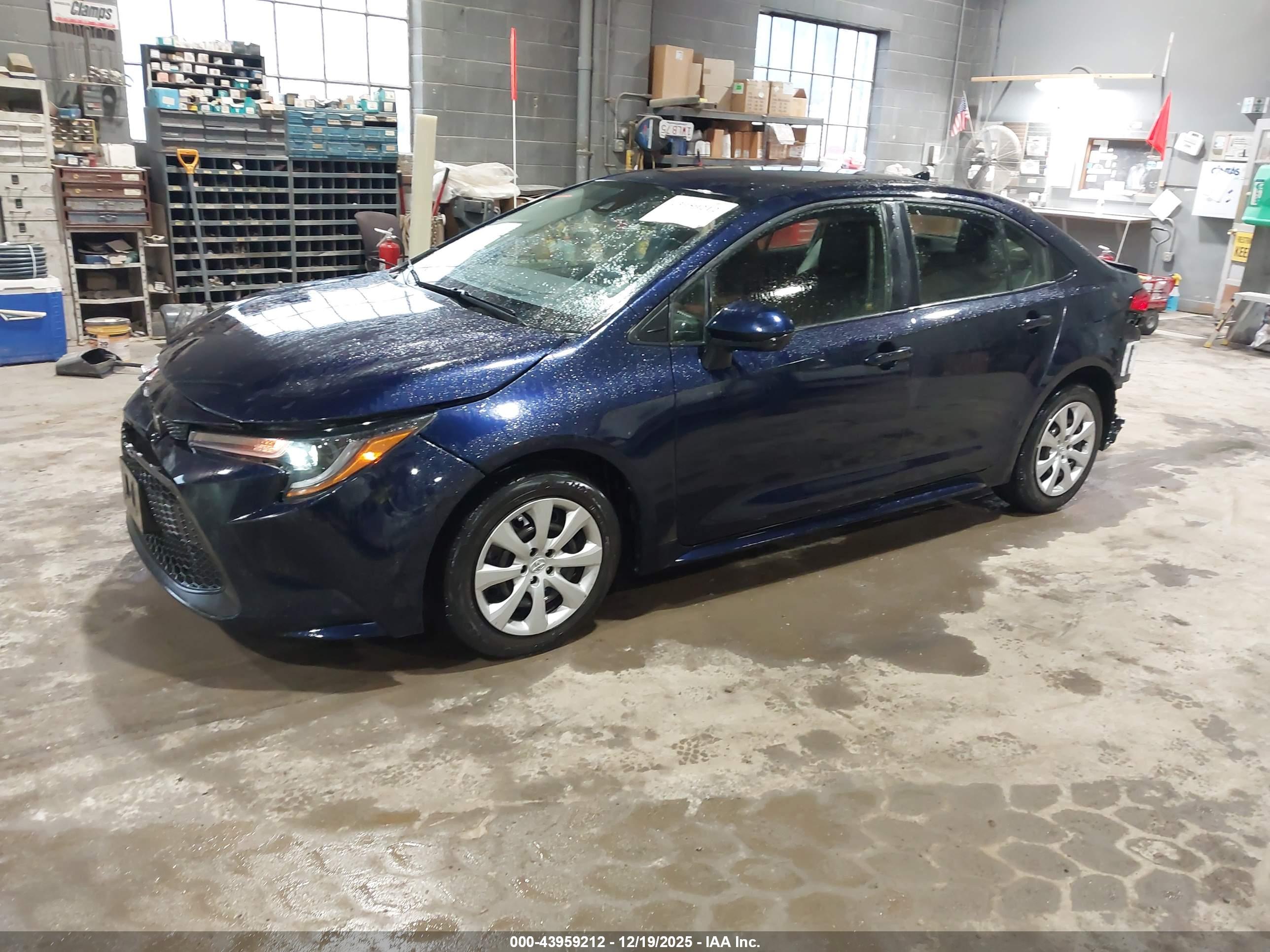 TOYOTA COROLLA image 2