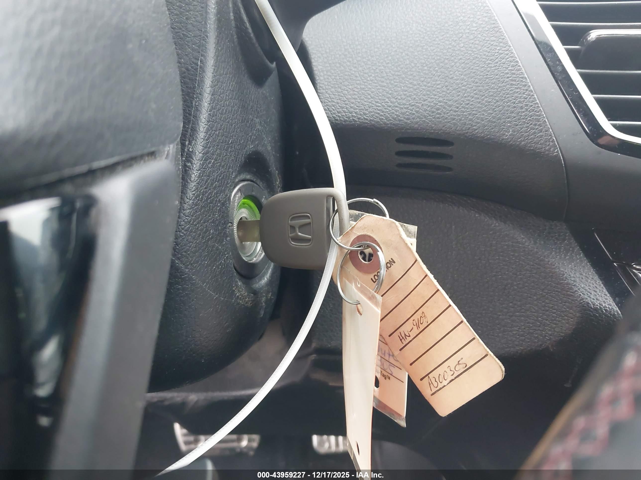 HONDA ACCORD image 11