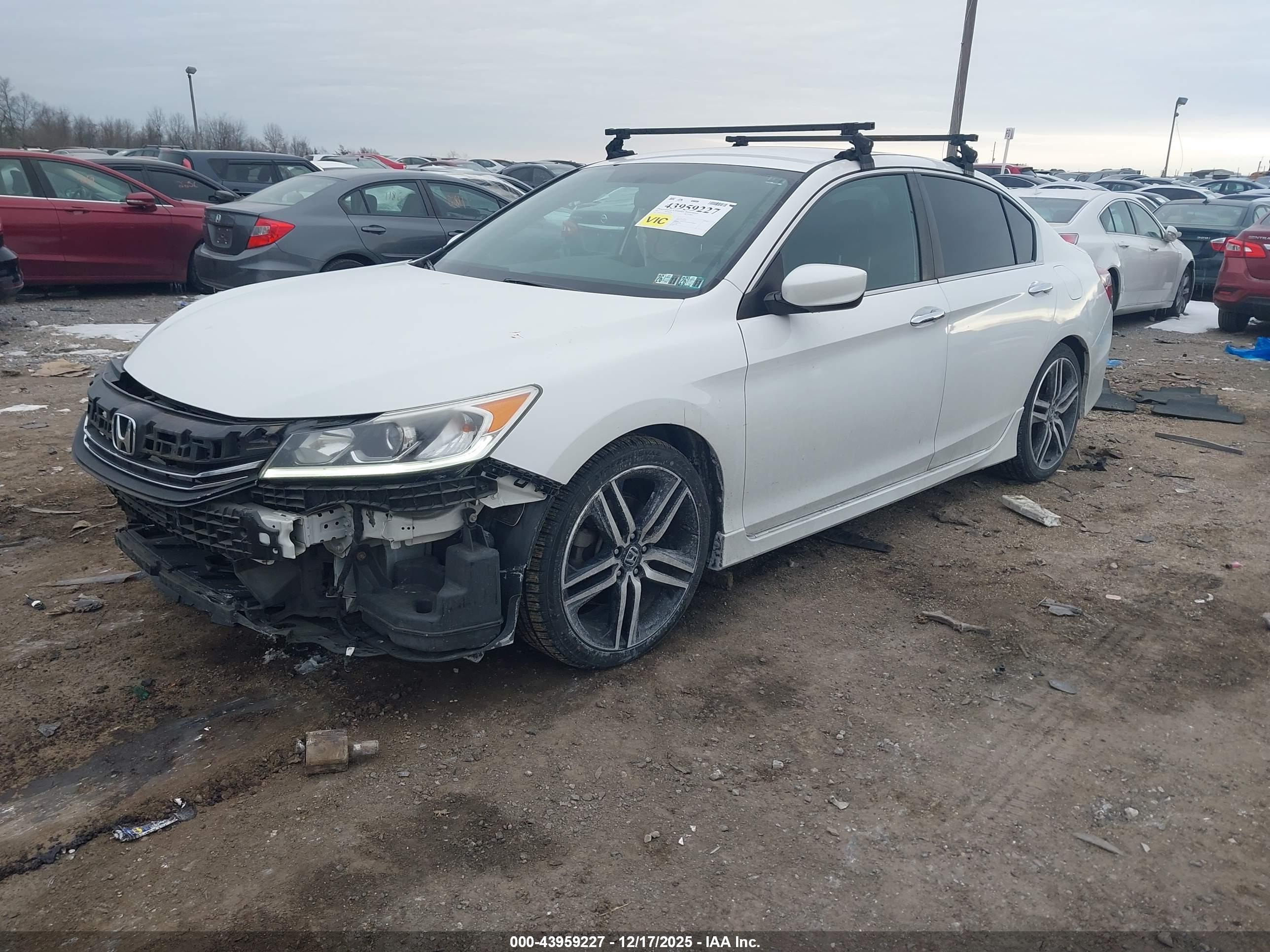 HONDA ACCORD image 2