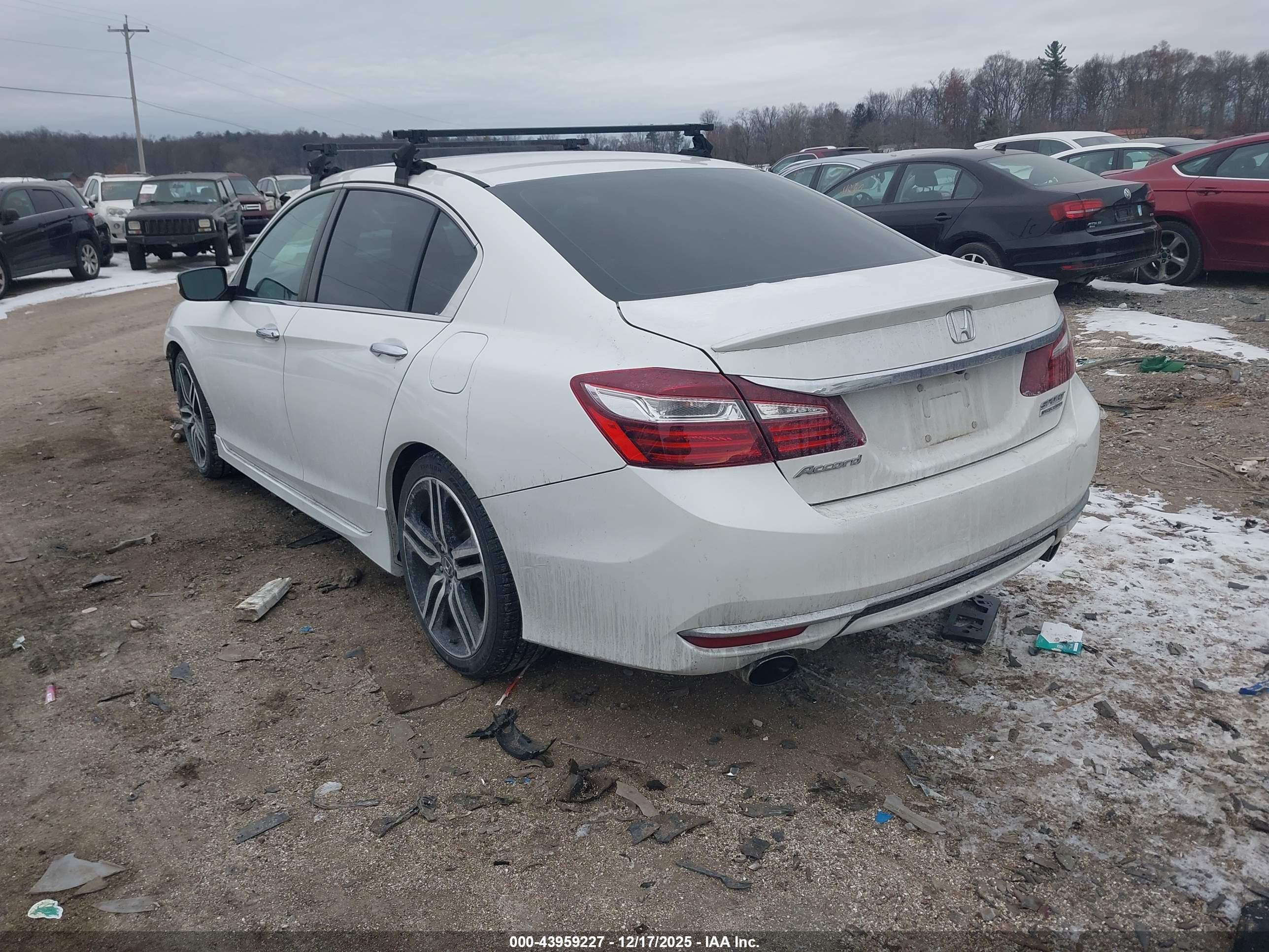 HONDA ACCORD image 3