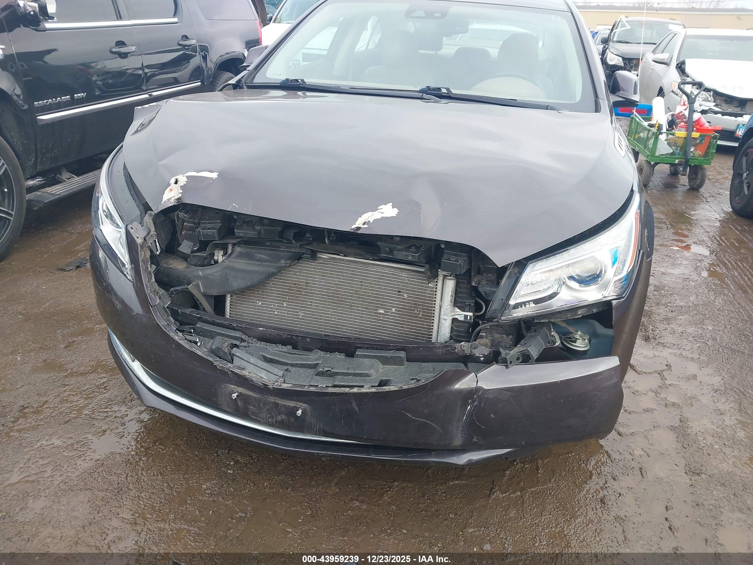 BUICK LACROSSE image 6