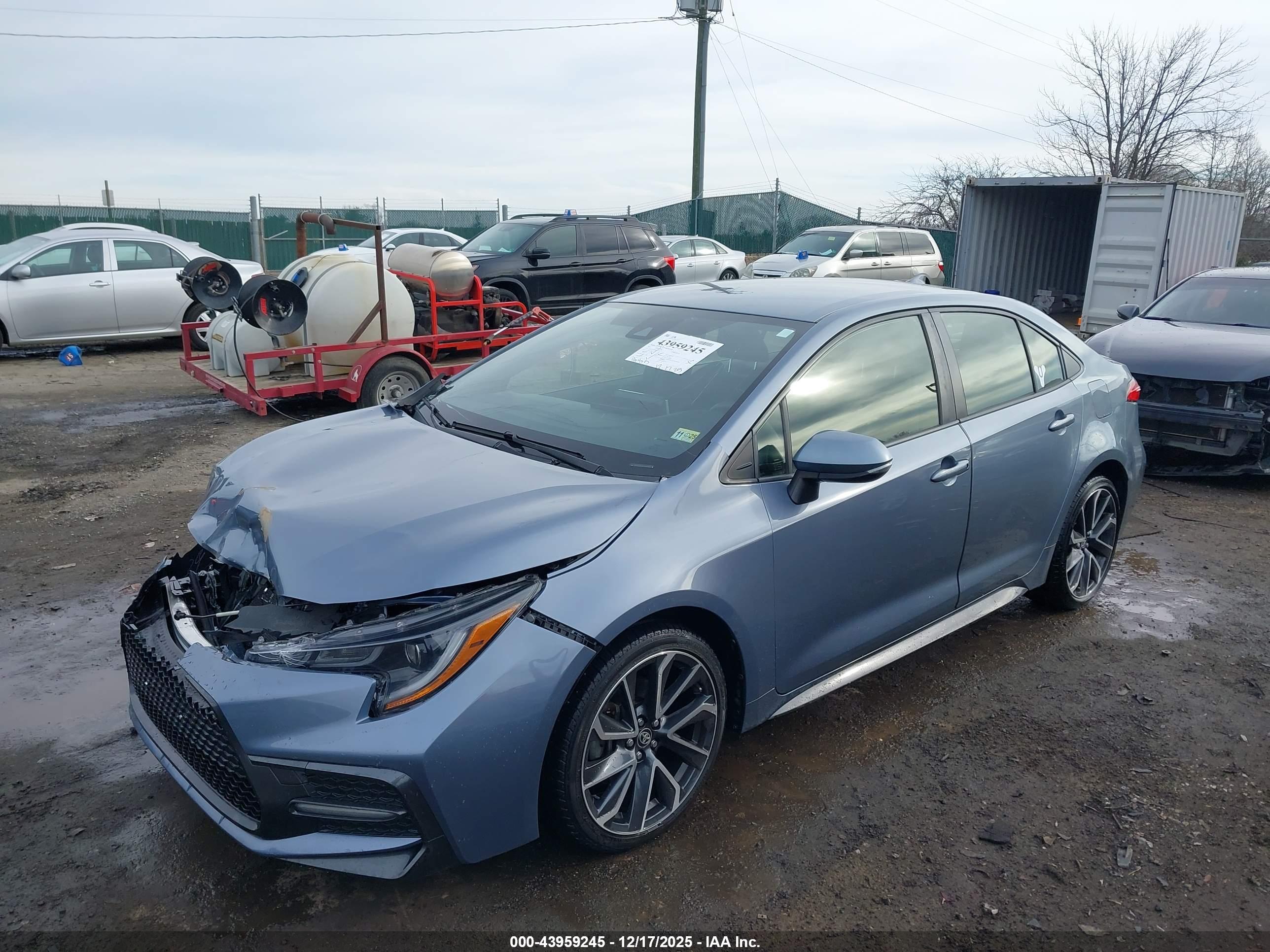 TOYOTA COROLLA image 2