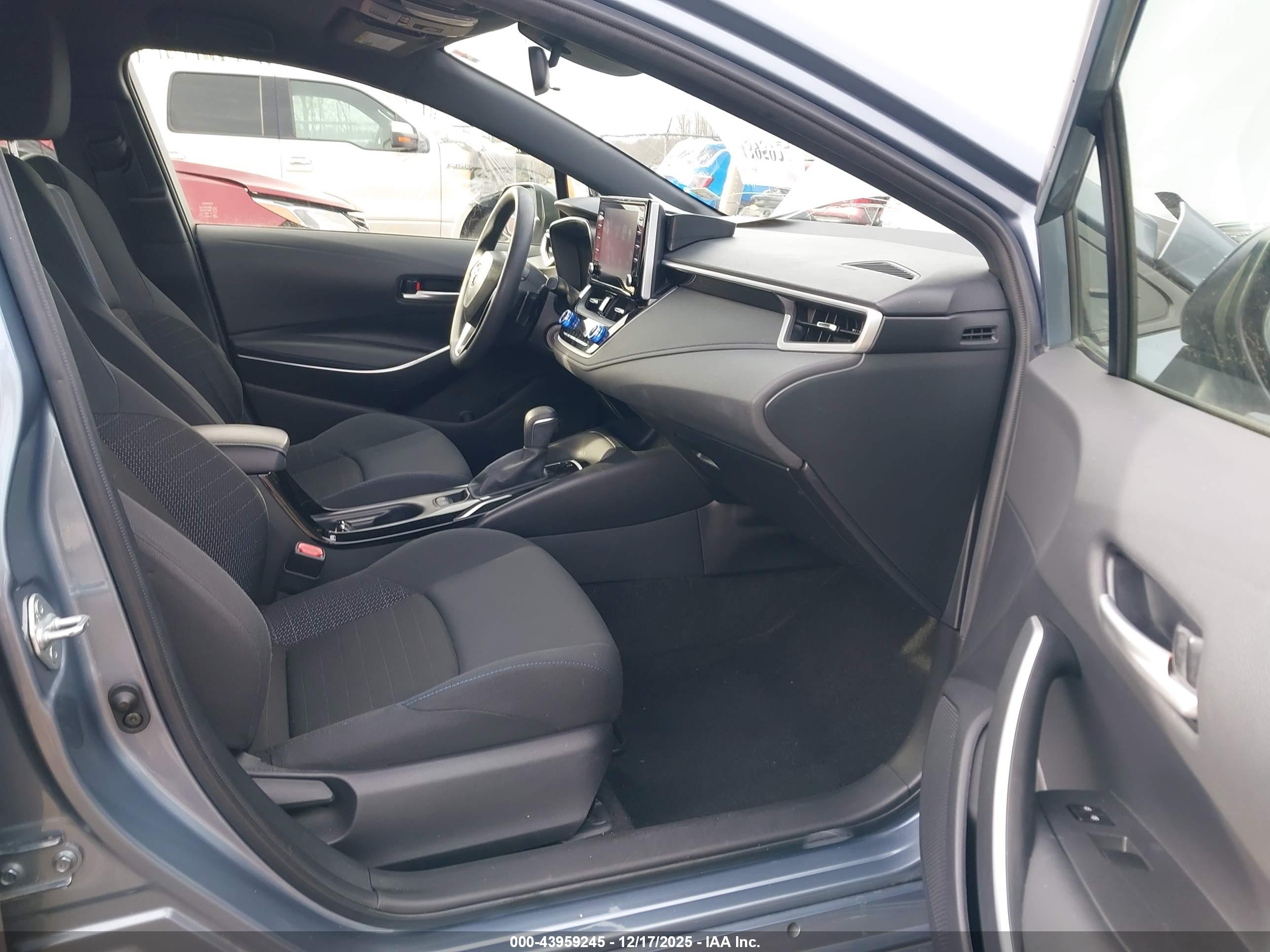 TOYOTA COROLLA image 5