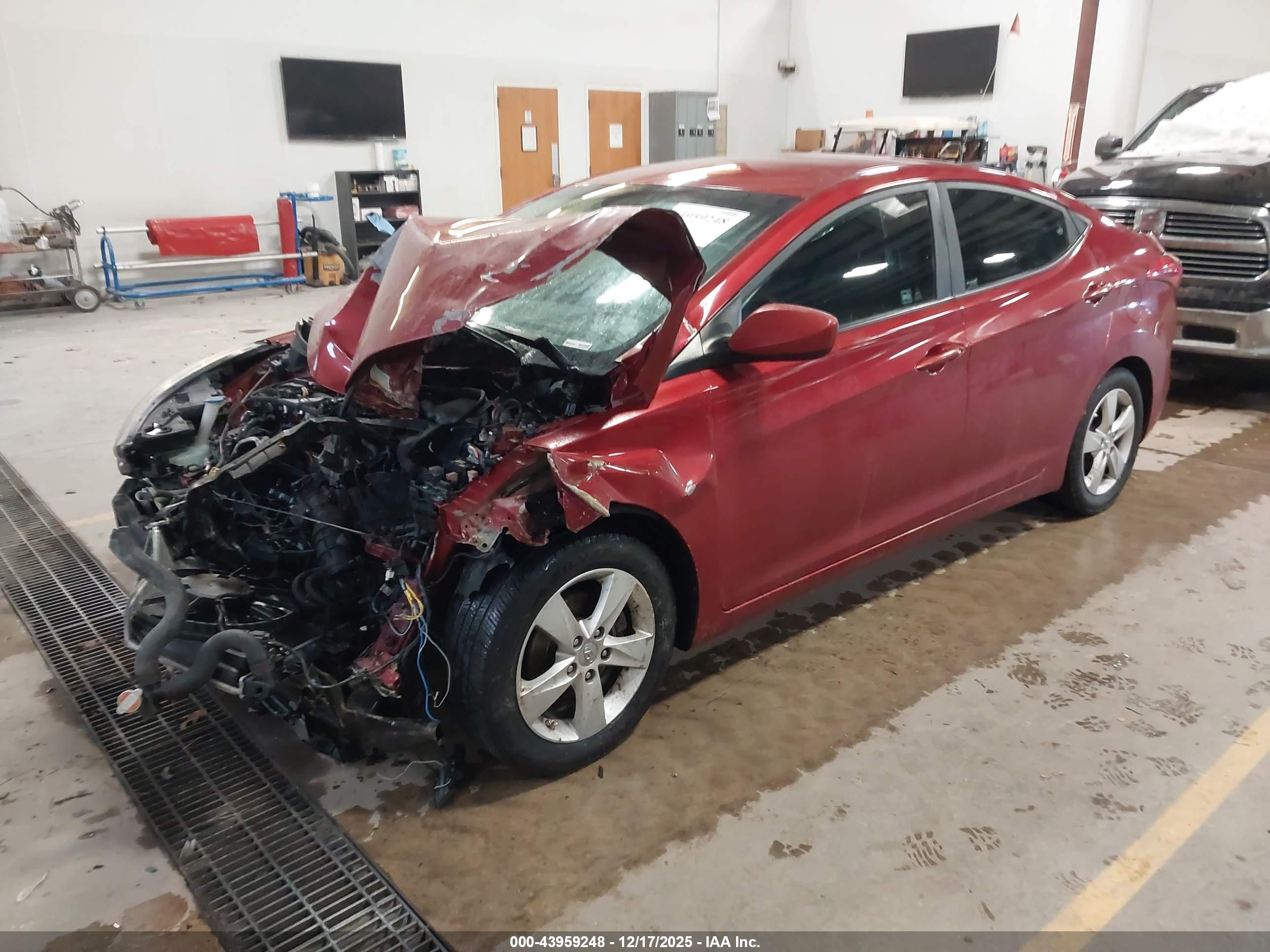 HYUNDAI ELANTRA image 2