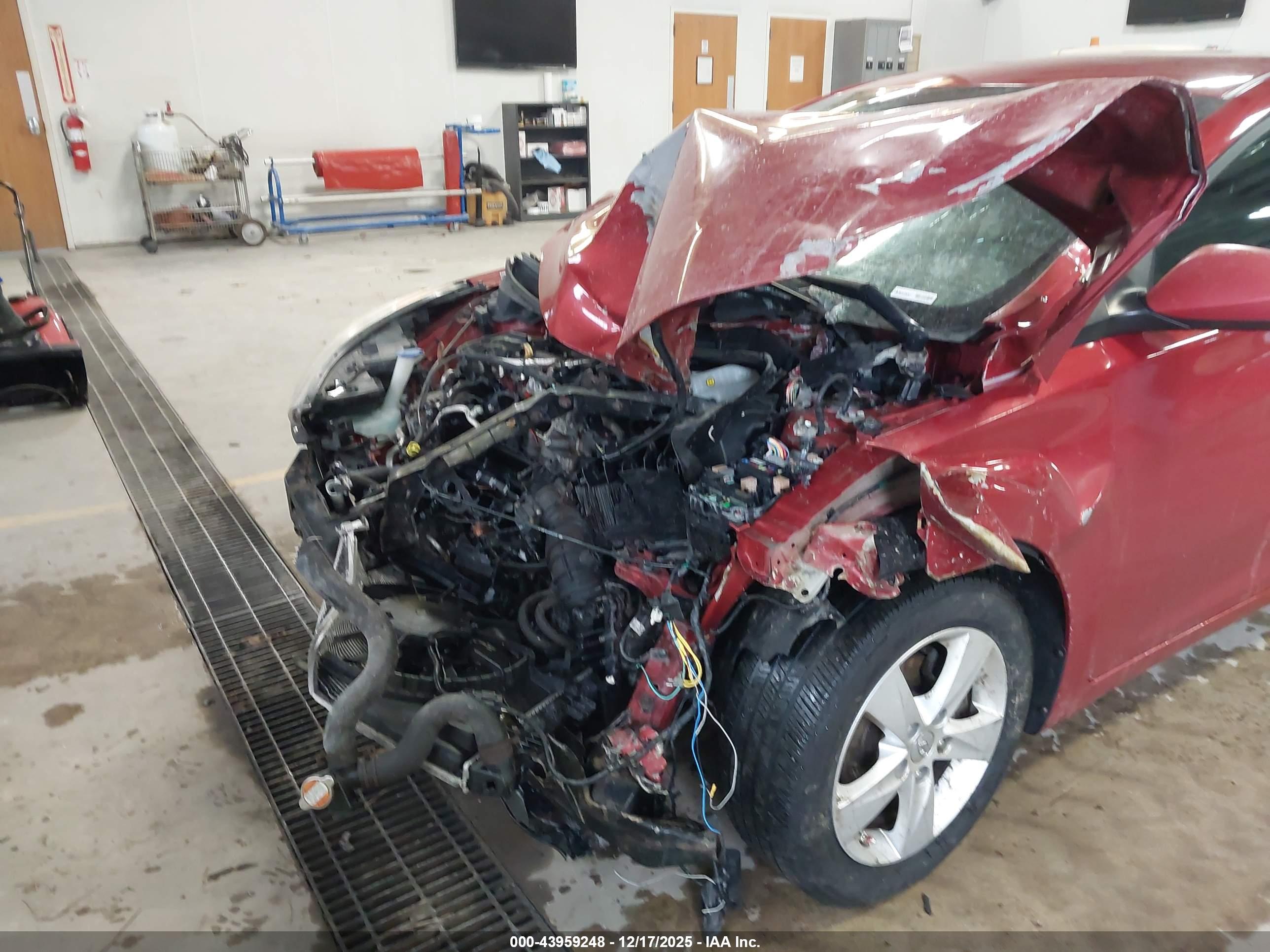 HYUNDAI ELANTRA image 6