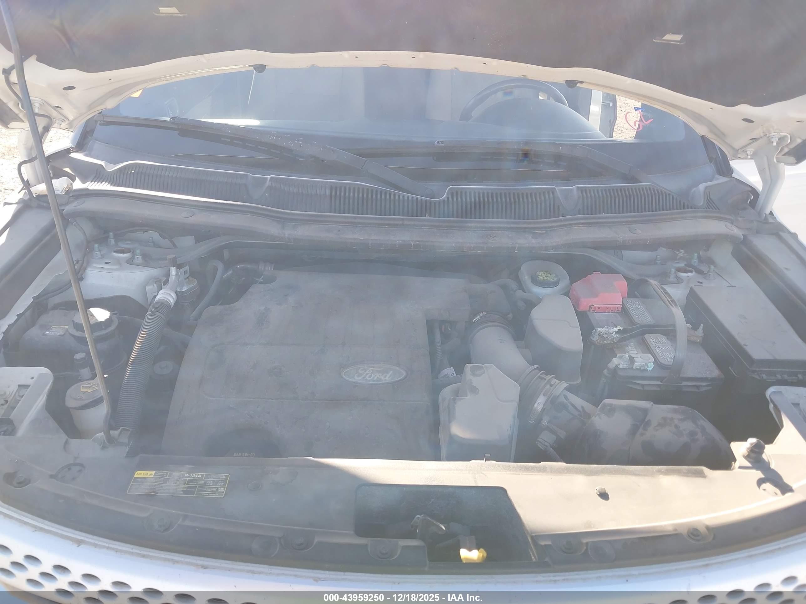 FORD EXPLORER image 10