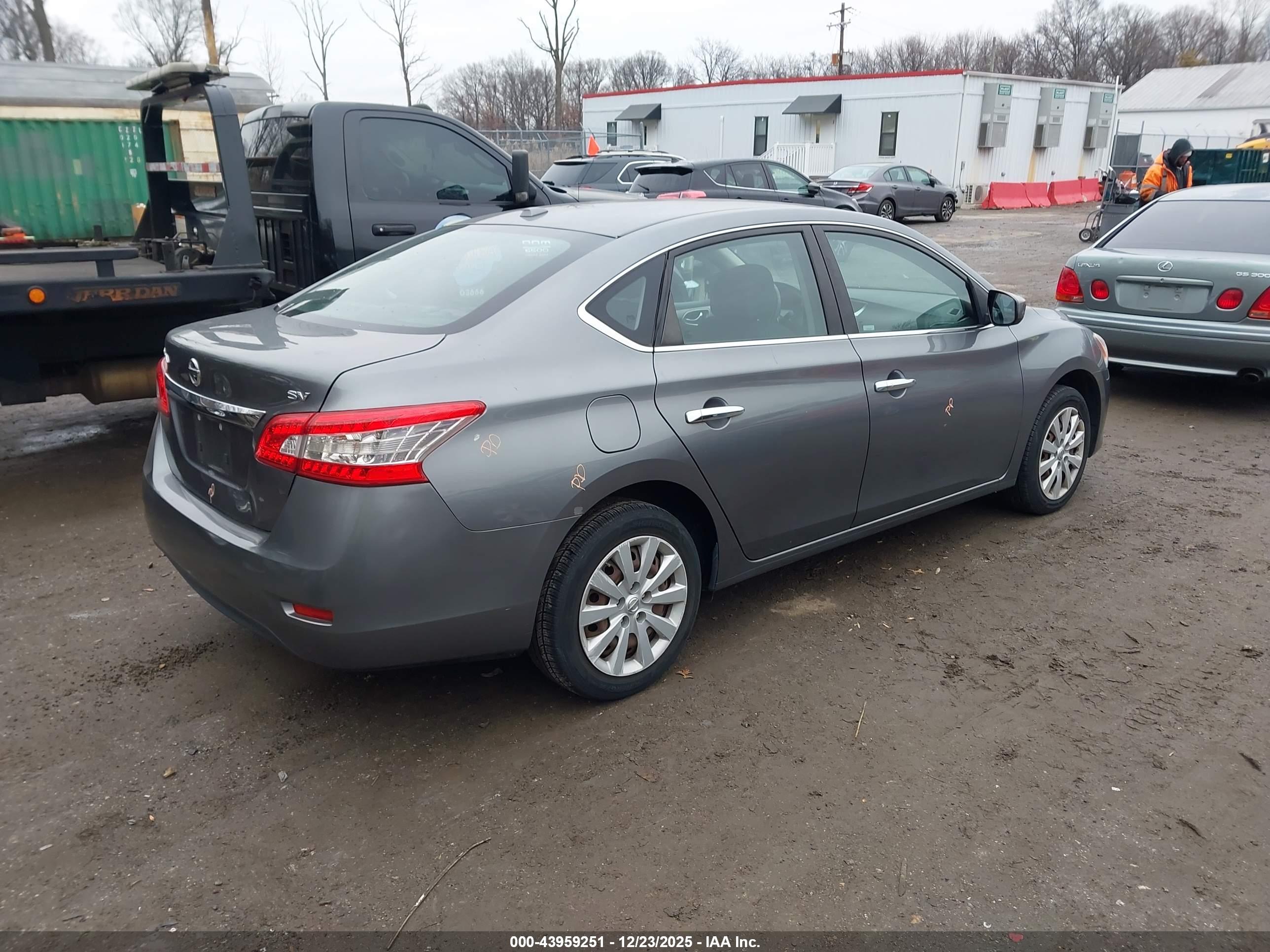 NISSAN SENTRA image 4