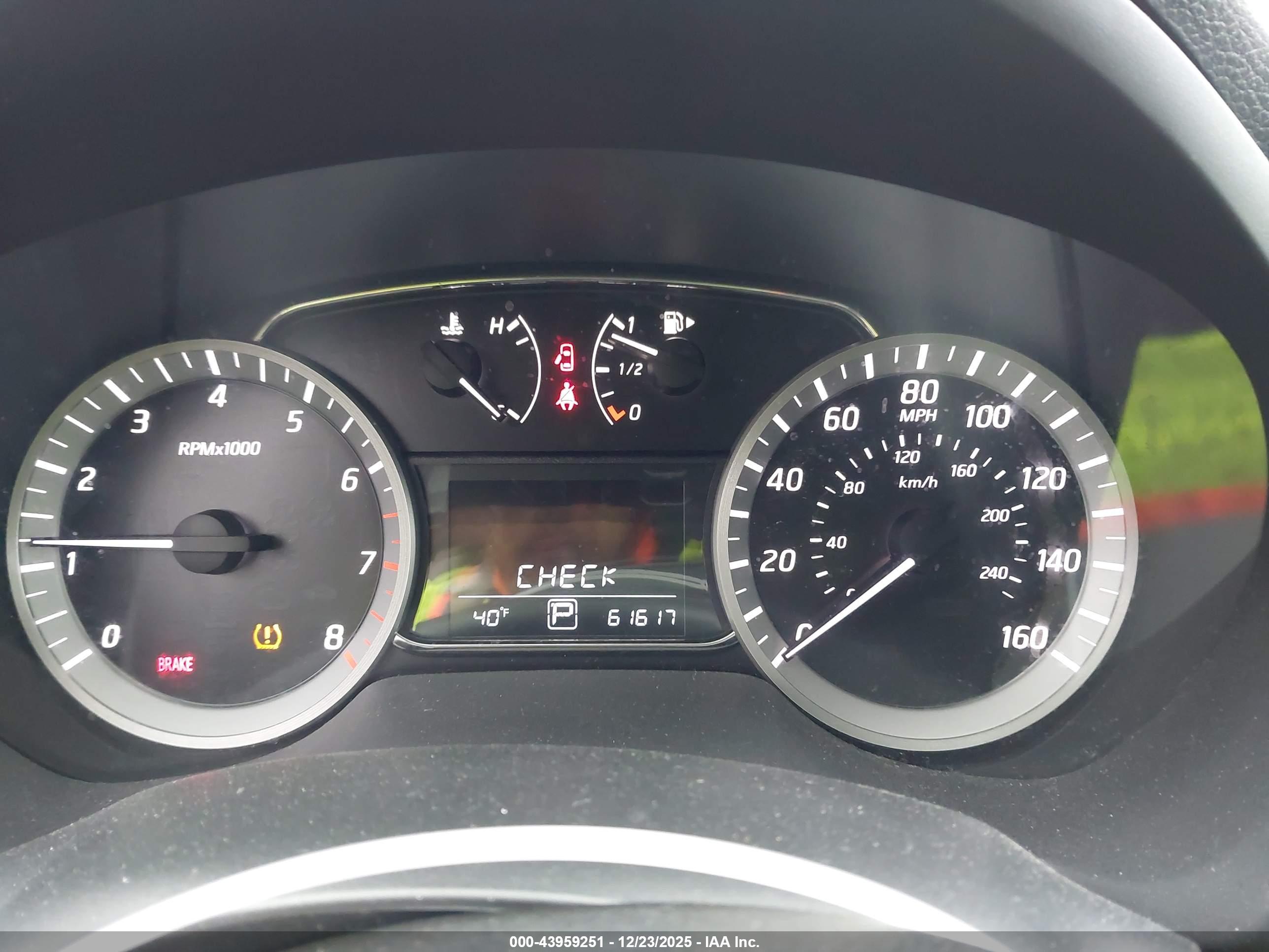 NISSAN SENTRA image 7