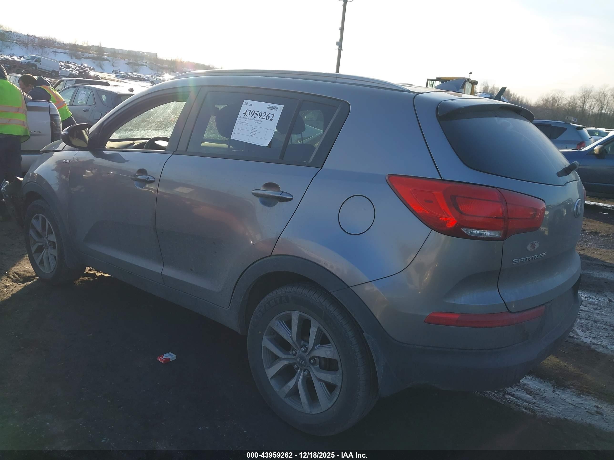 KIA SPORTAGE image 3