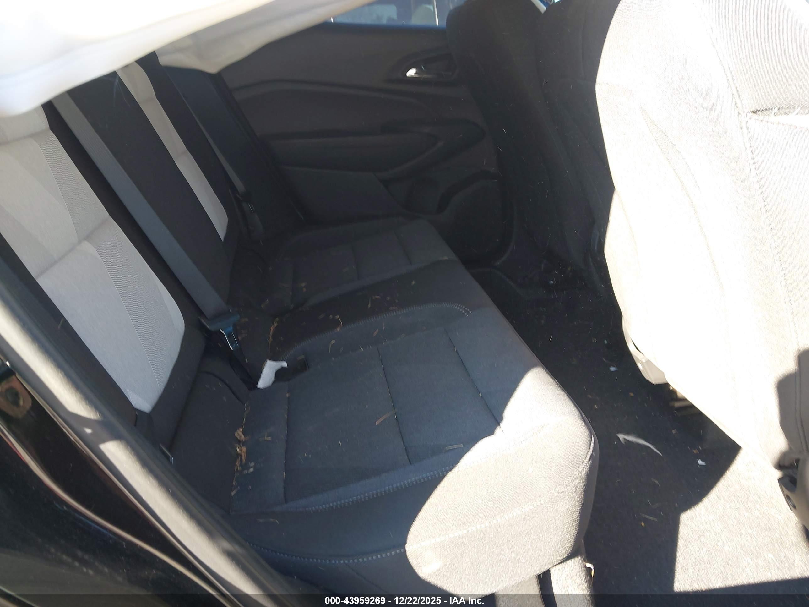 CHEVROLET TRAX image 8