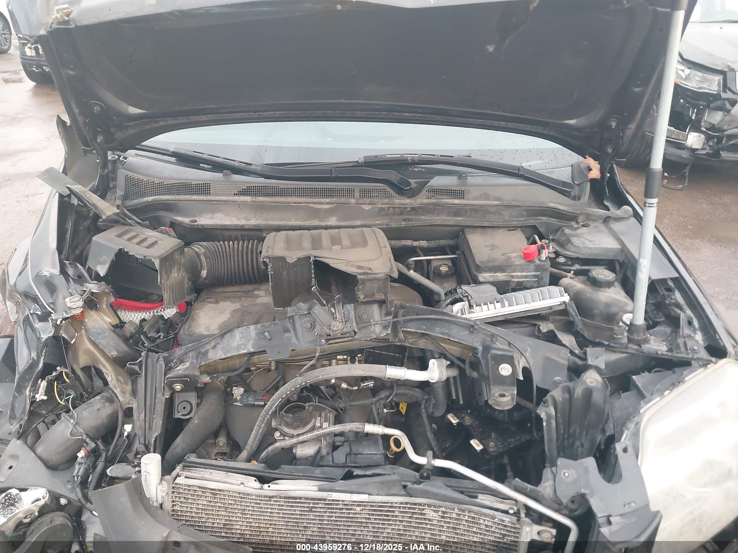 GMC TERRAIN image 10