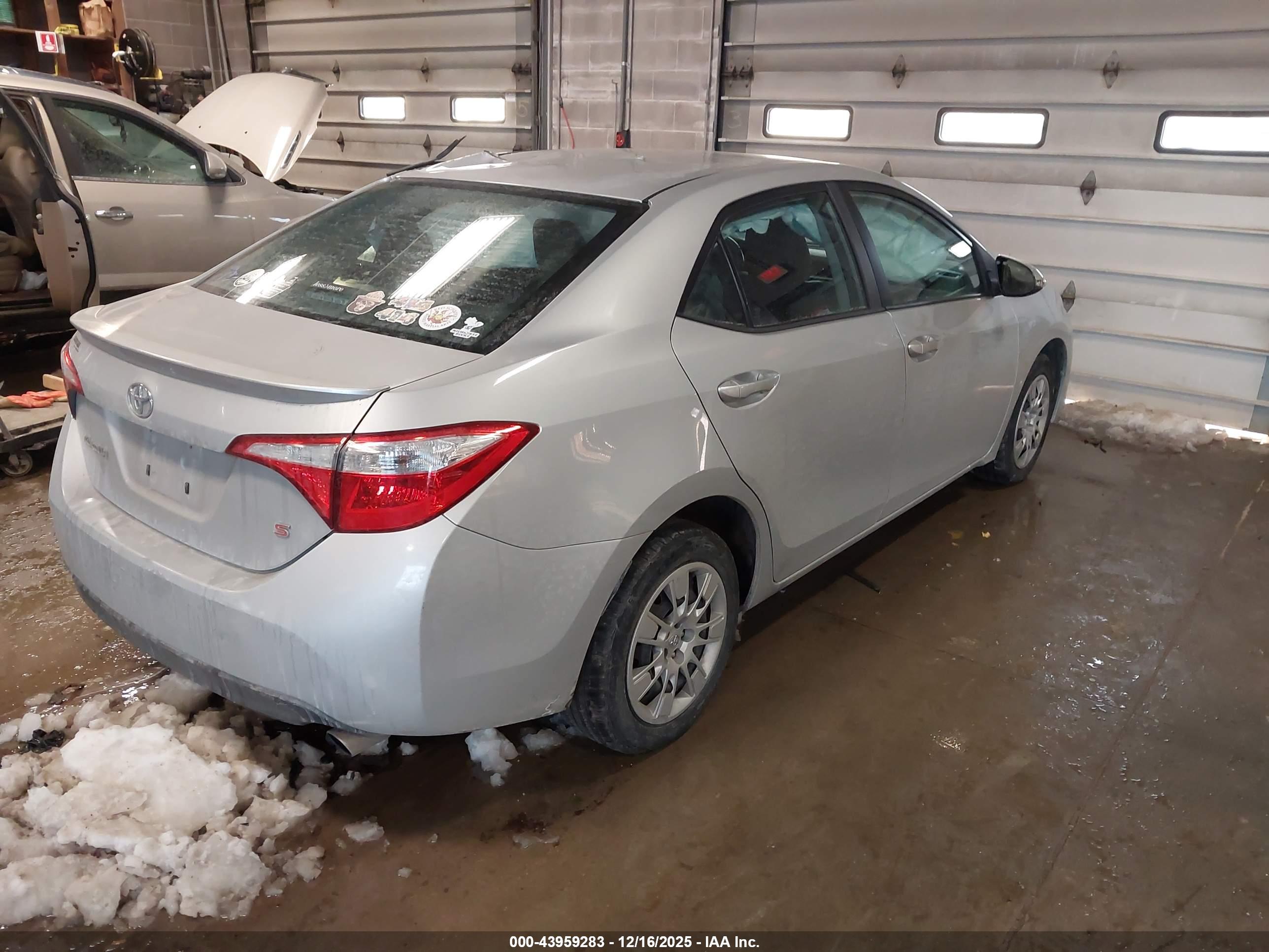 TOYOTA COROLLA image 4