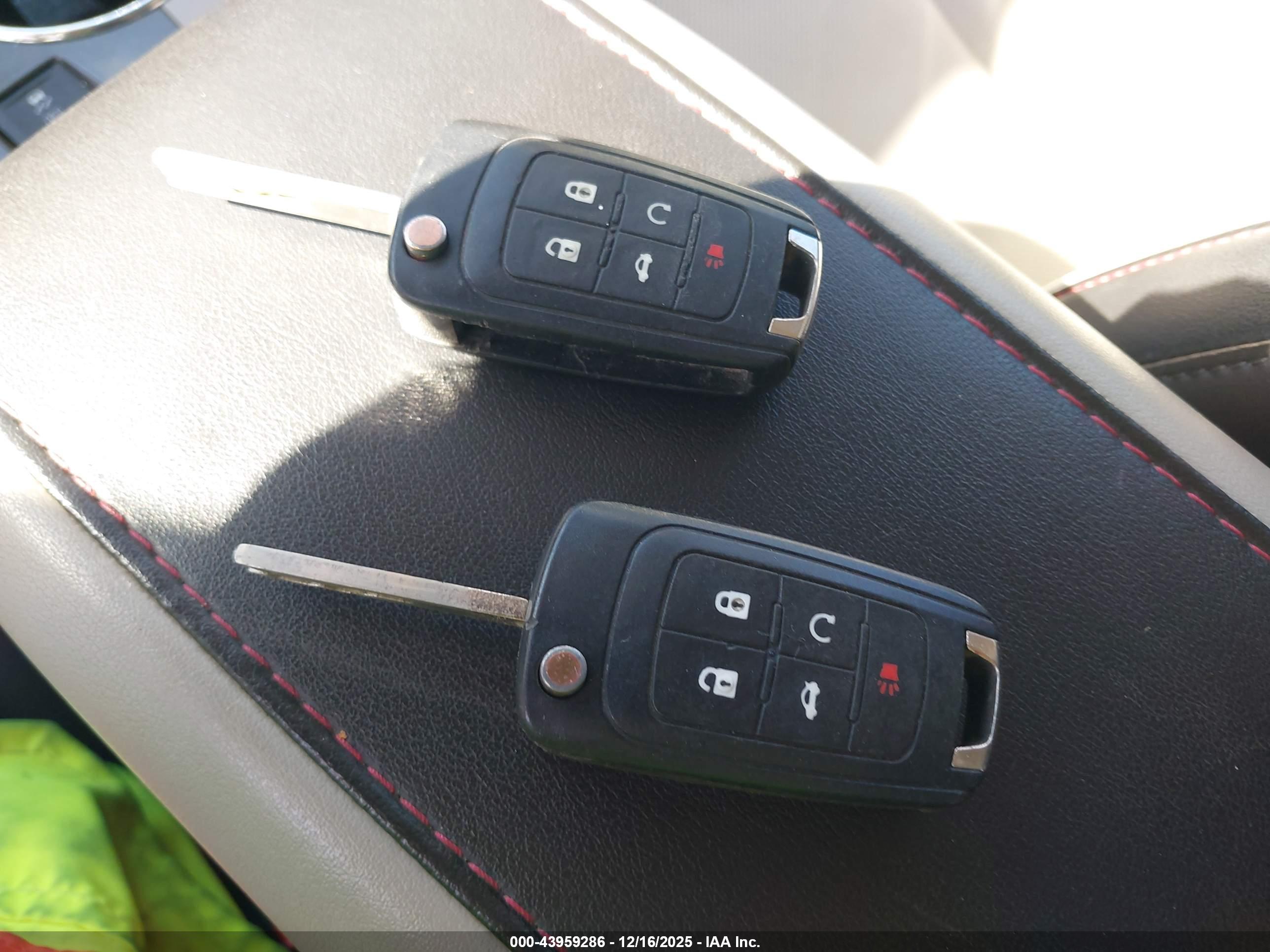 GMC TERRAIN image 11