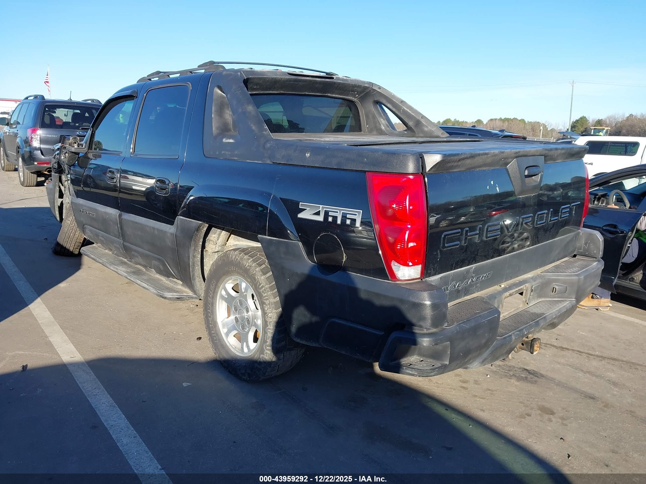 CHEVROLET AVALANCHE image 3