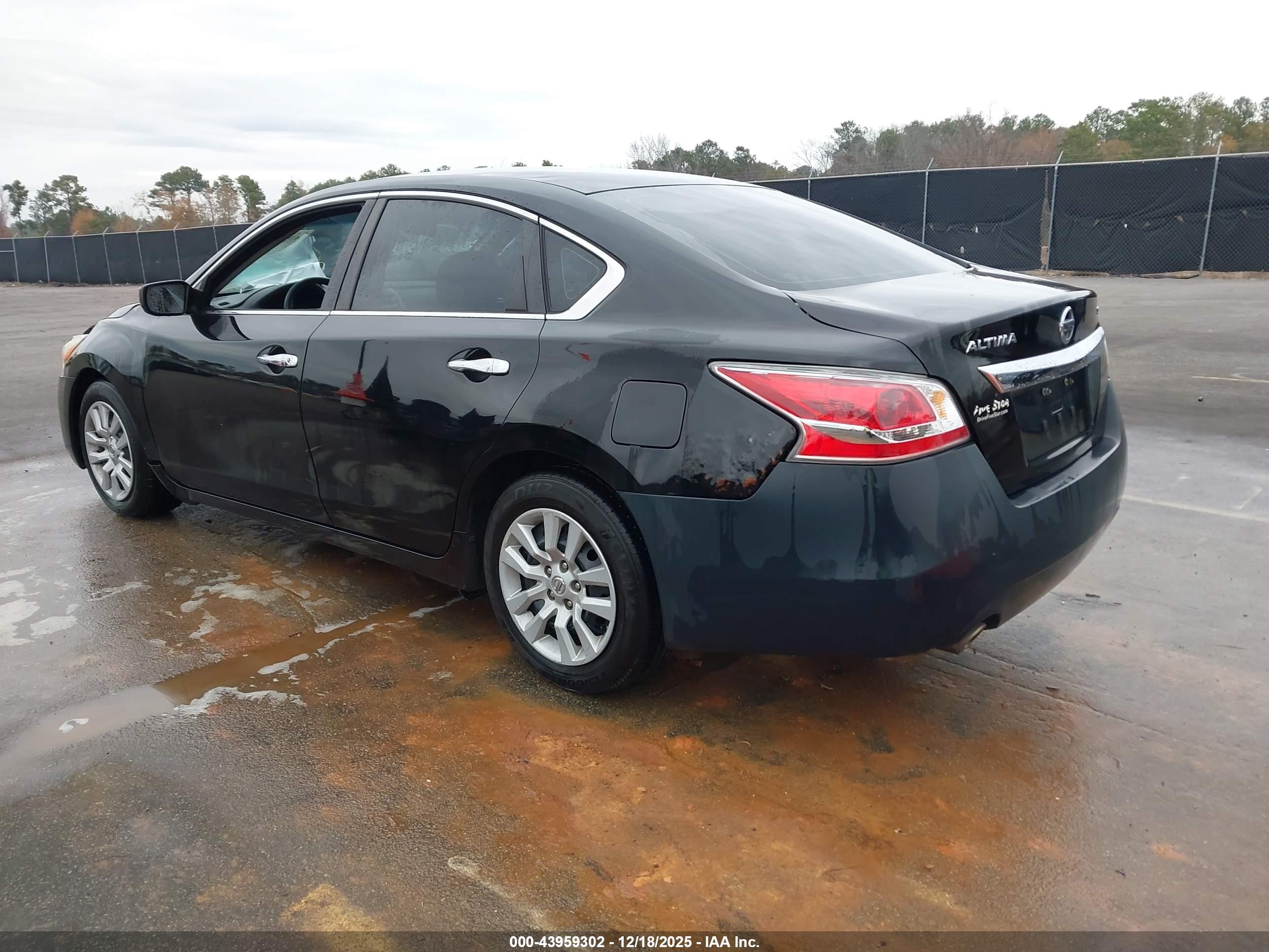 NISSAN ALTIMA image 3