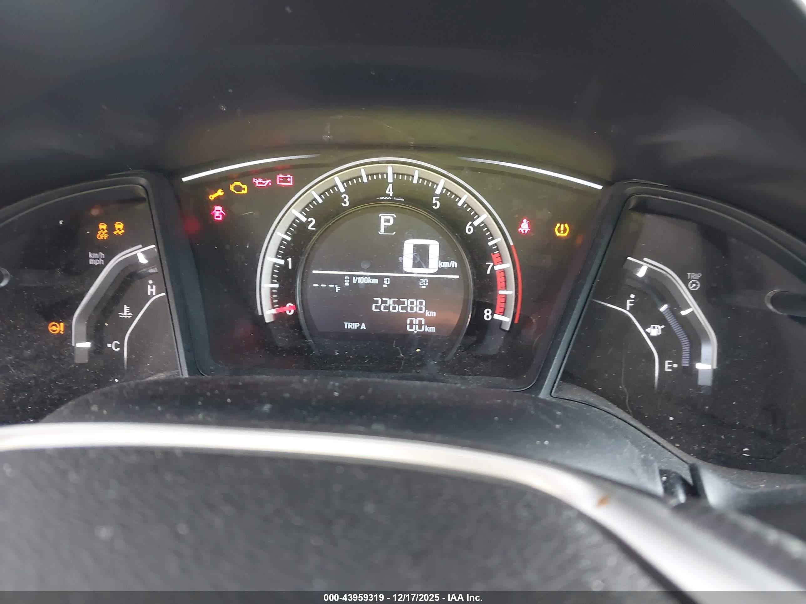 HONDA CIVIC image 7