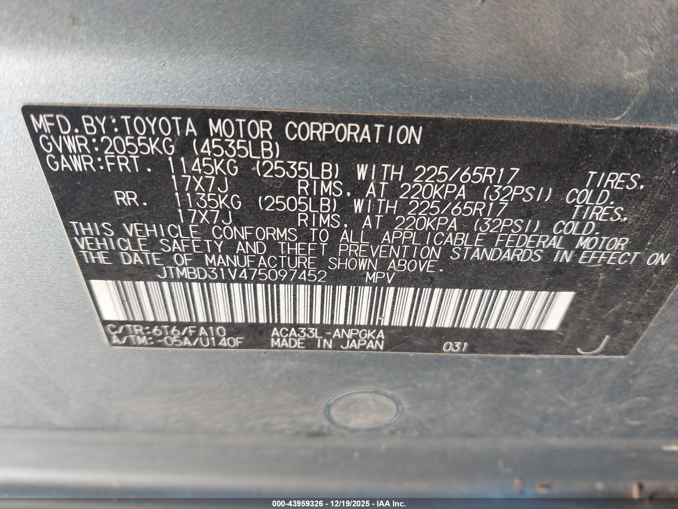 TOYOTA RAV4 image 9