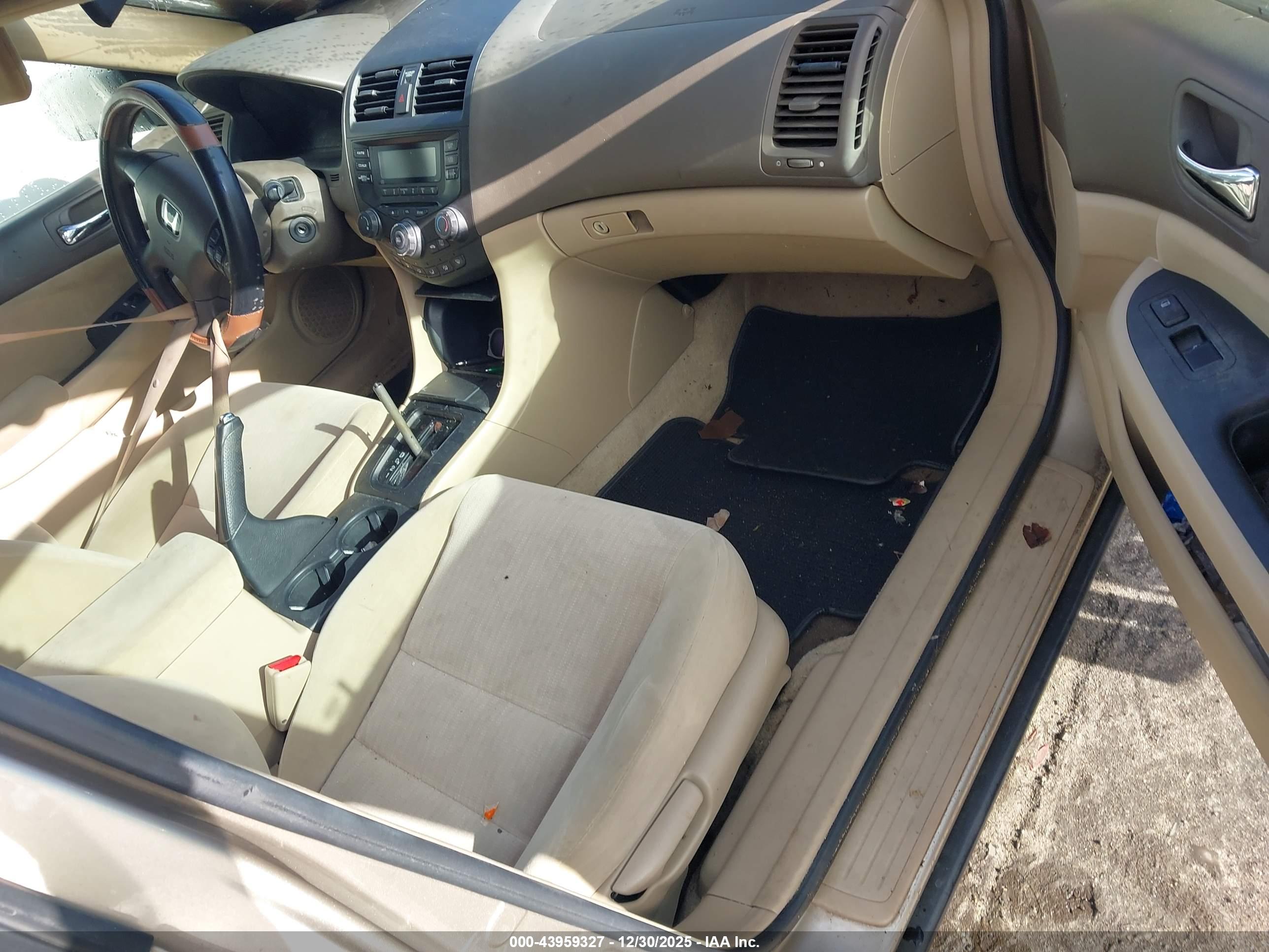 HONDA ACCORD image 5