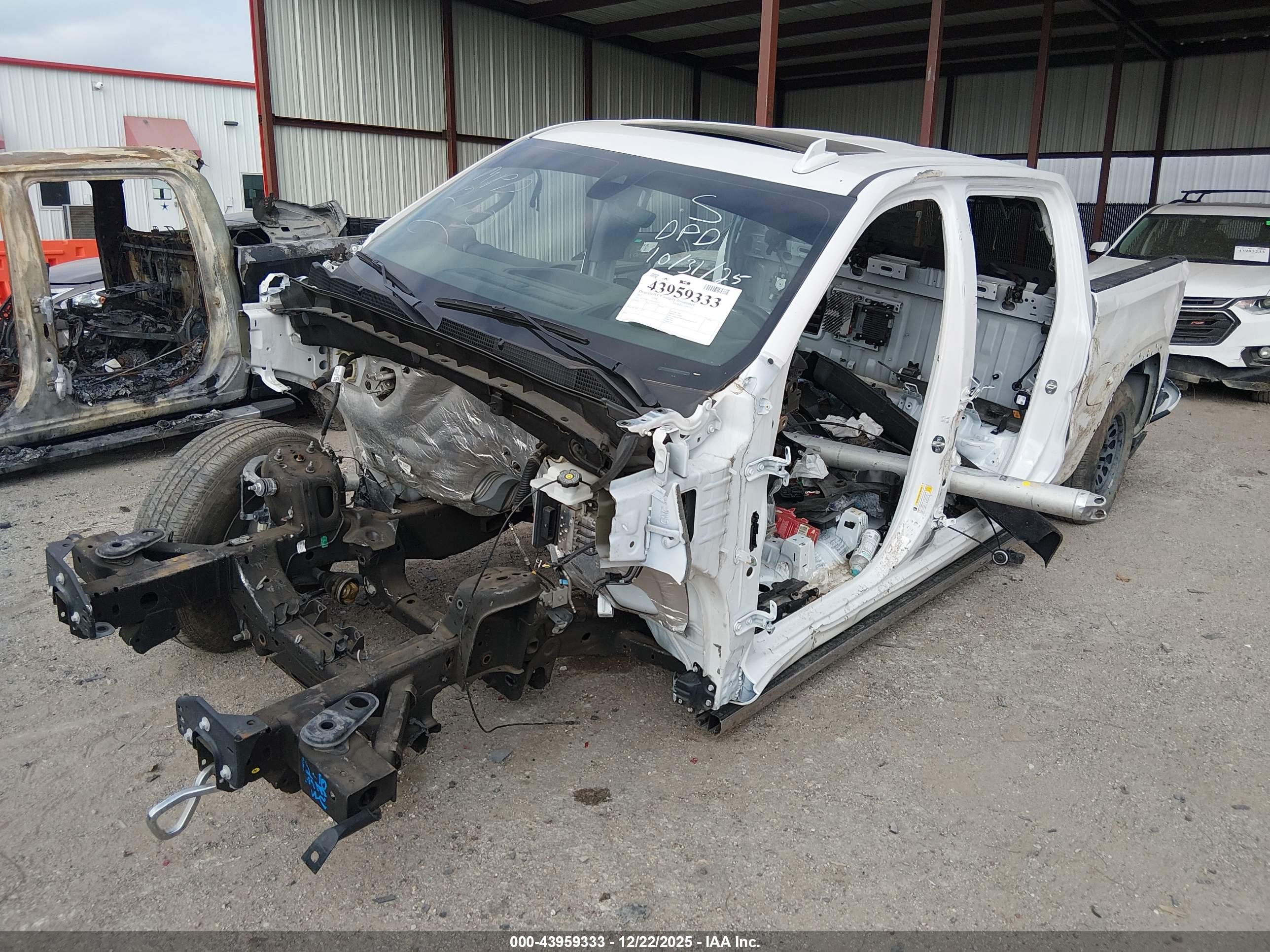GMC SIERRA image 2