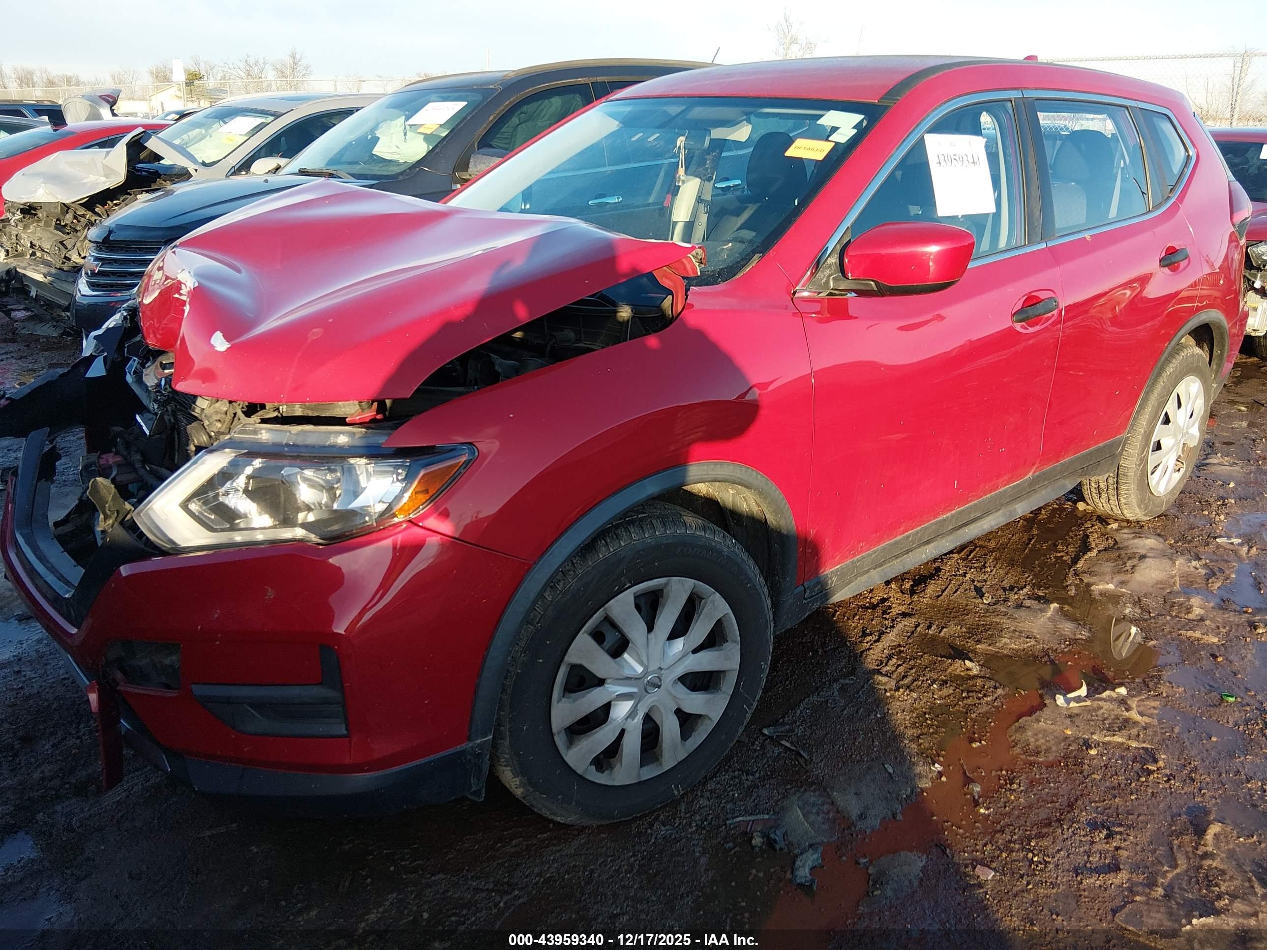 NISSAN ROGUE image 2