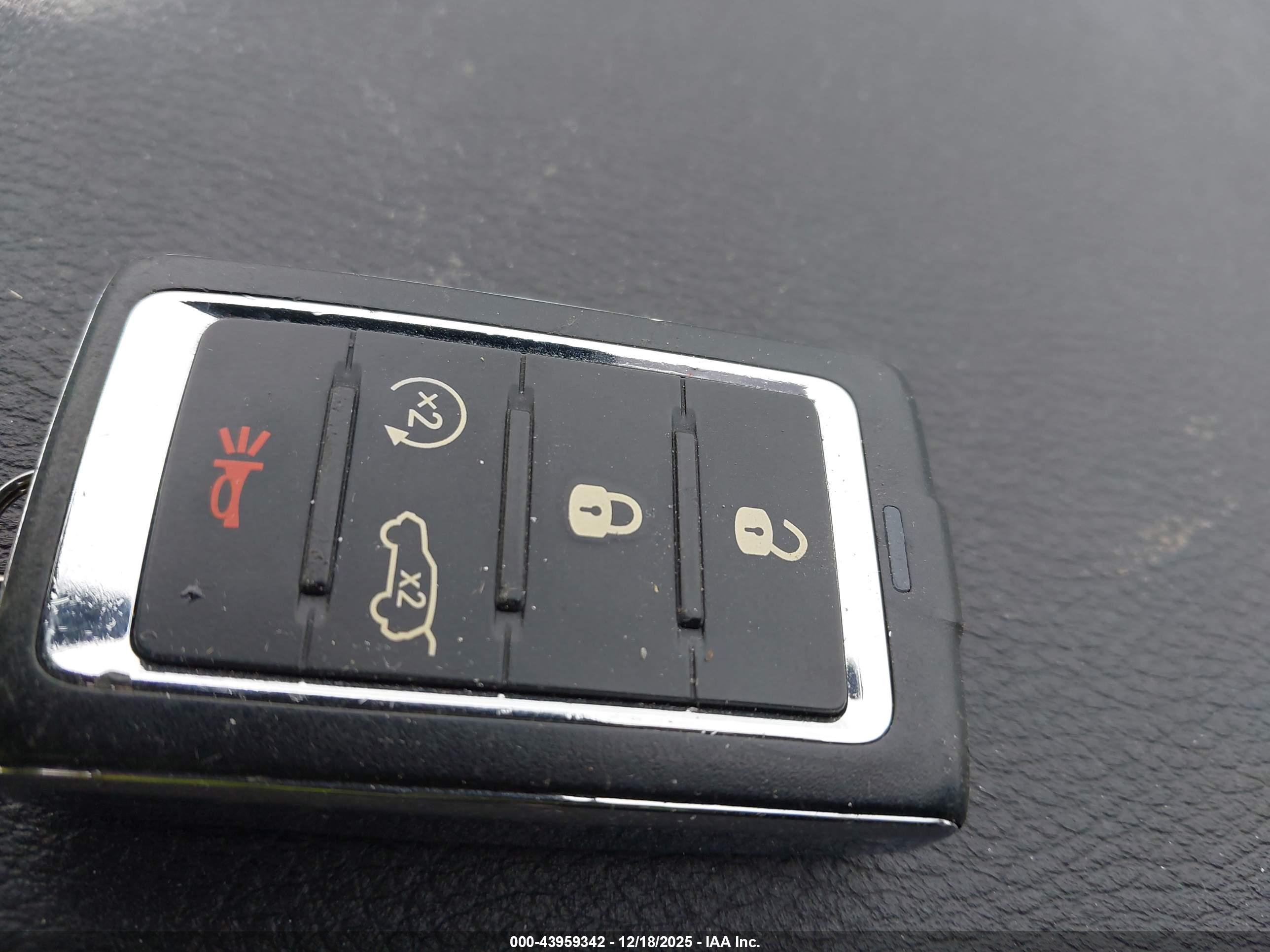 JEEP GRAND image 11
