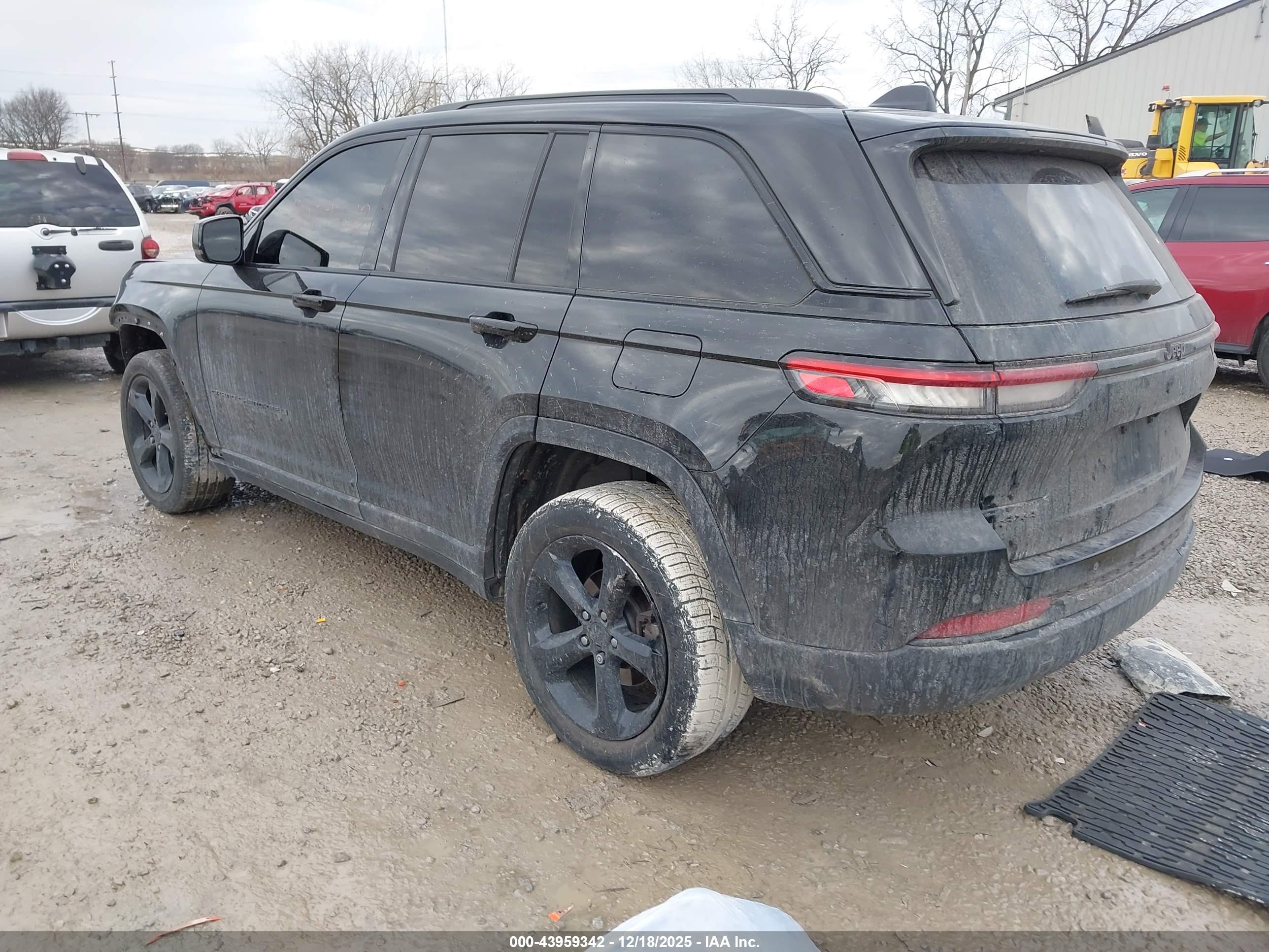 JEEP GRAND image 3