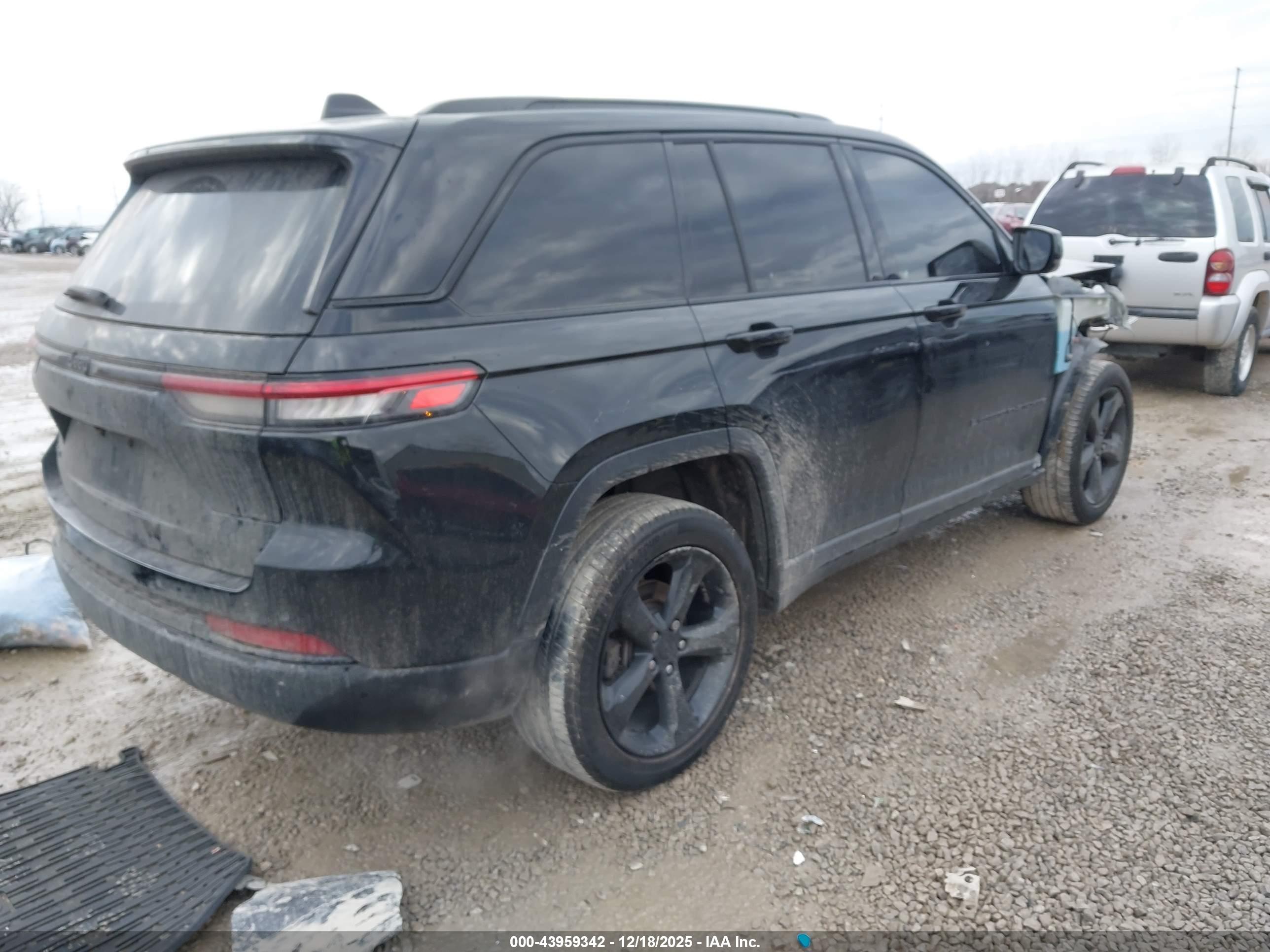 JEEP GRAND image 4