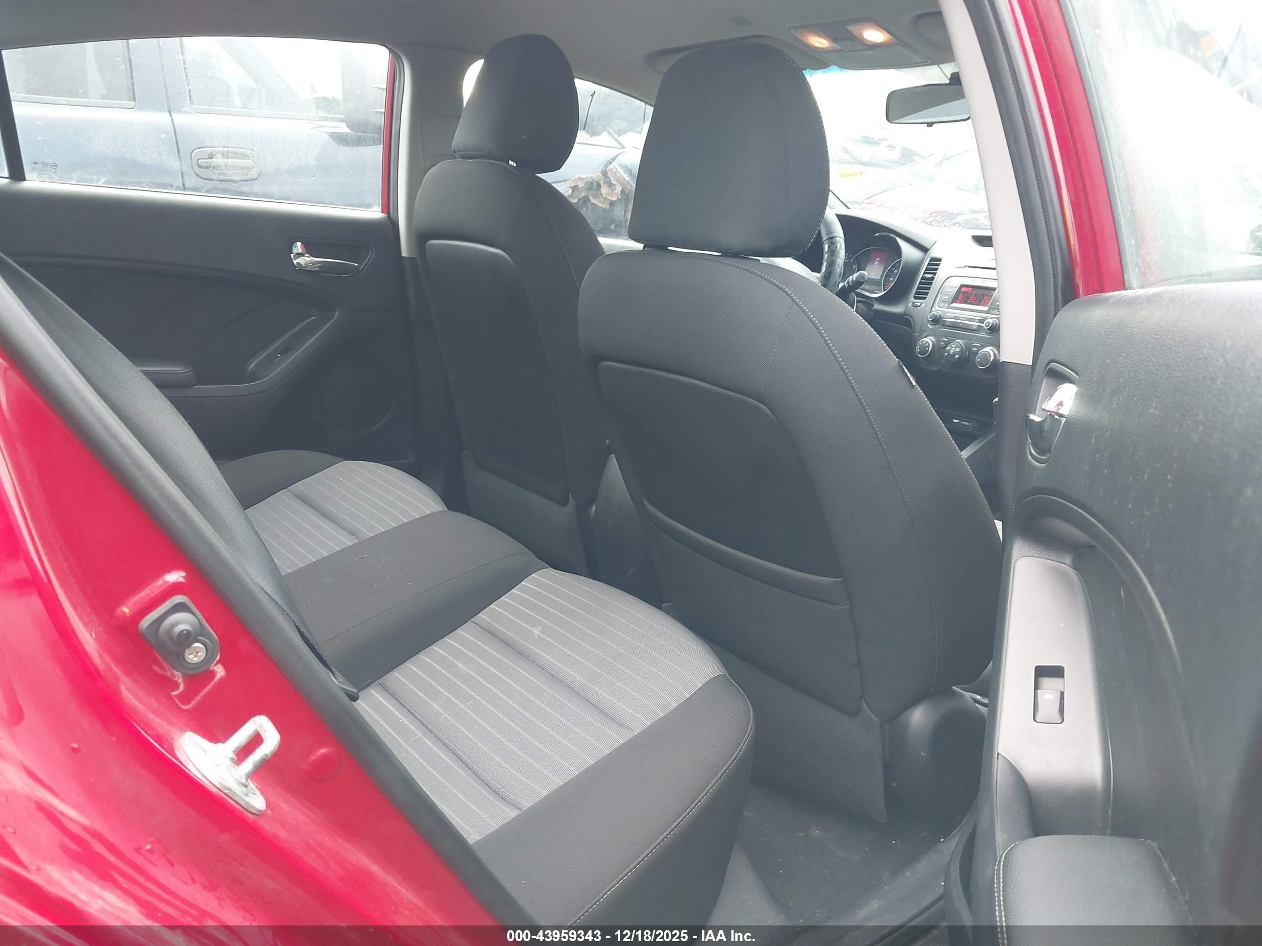 KIA FORTE image 8