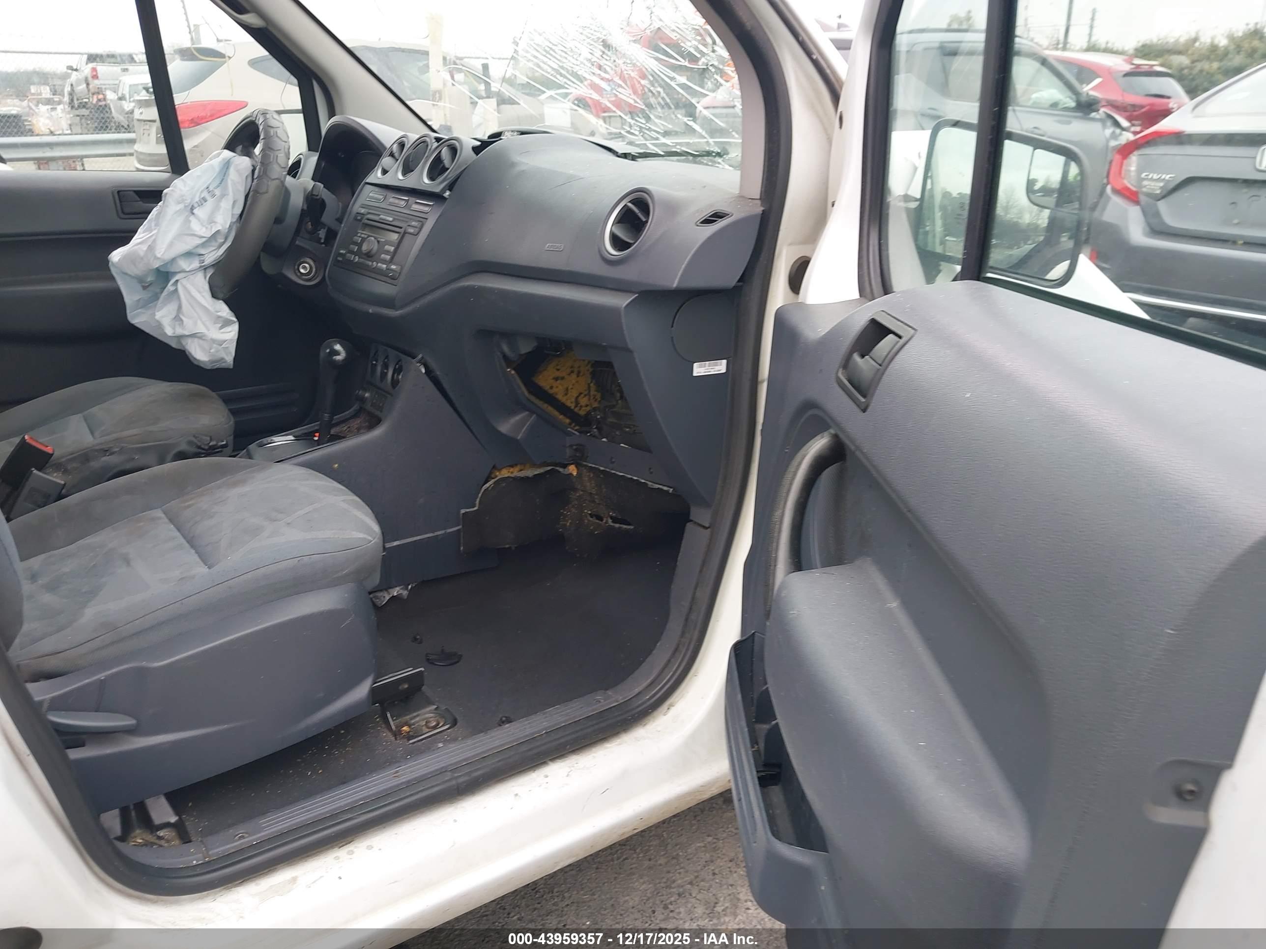 FORD TRANSIT image 5