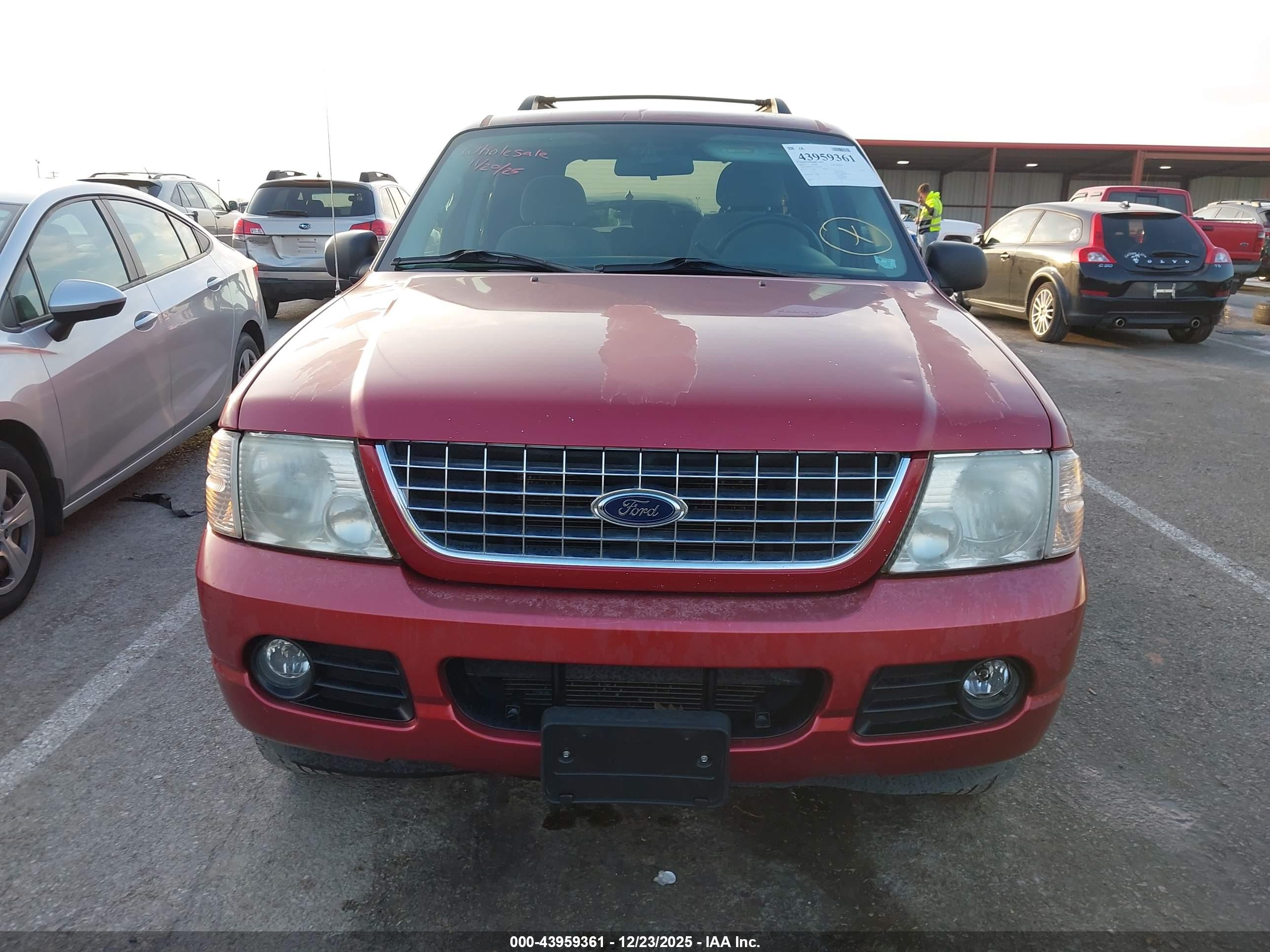 FORD EXPLORER image 6