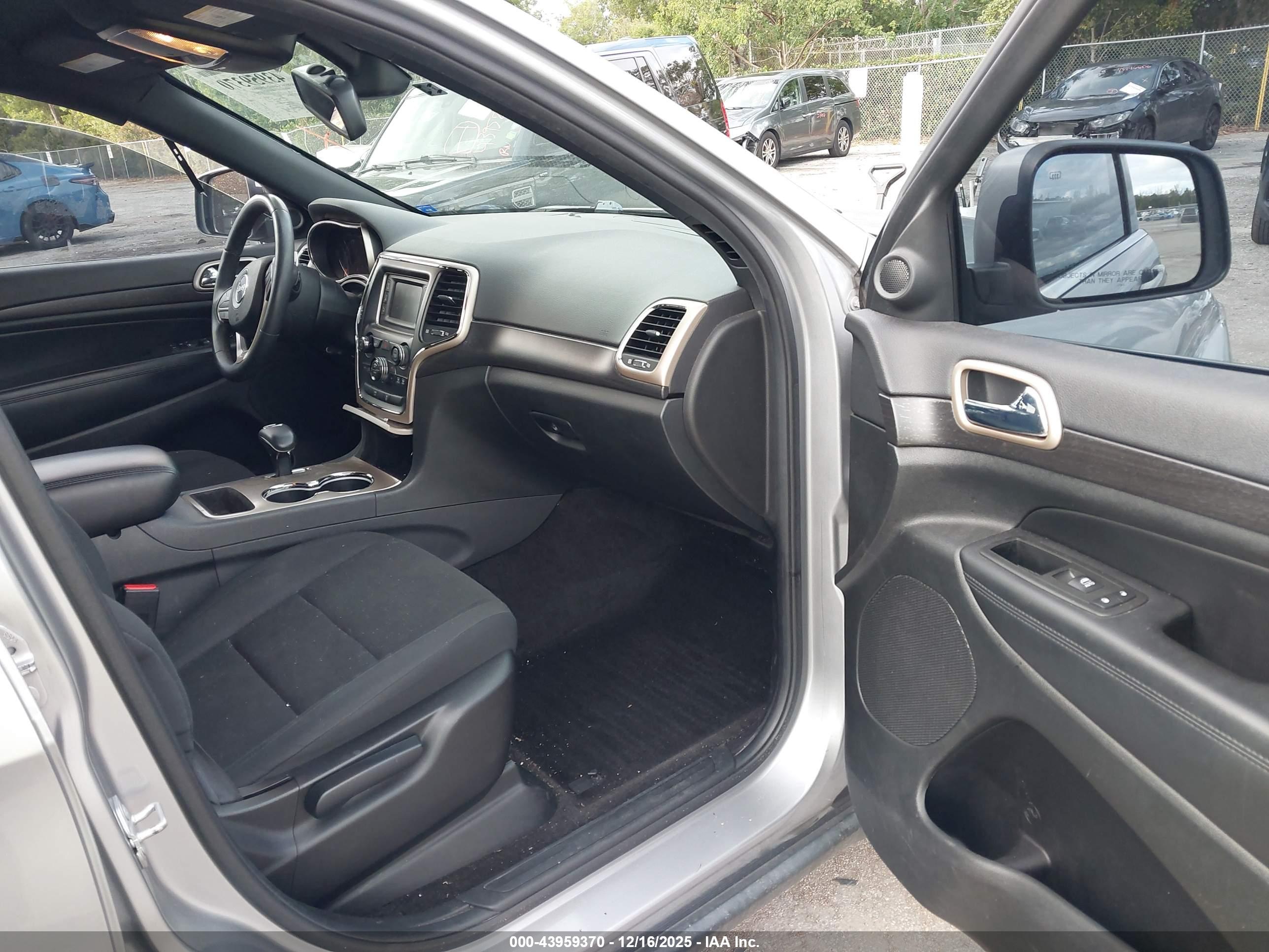 JEEP GRAND image 5